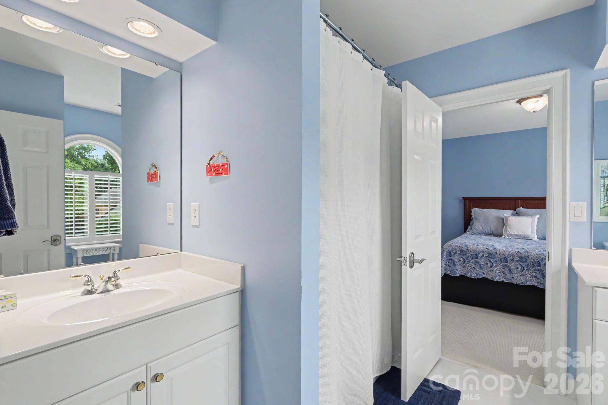 8724 Suninghurst Lane Property Photo 24