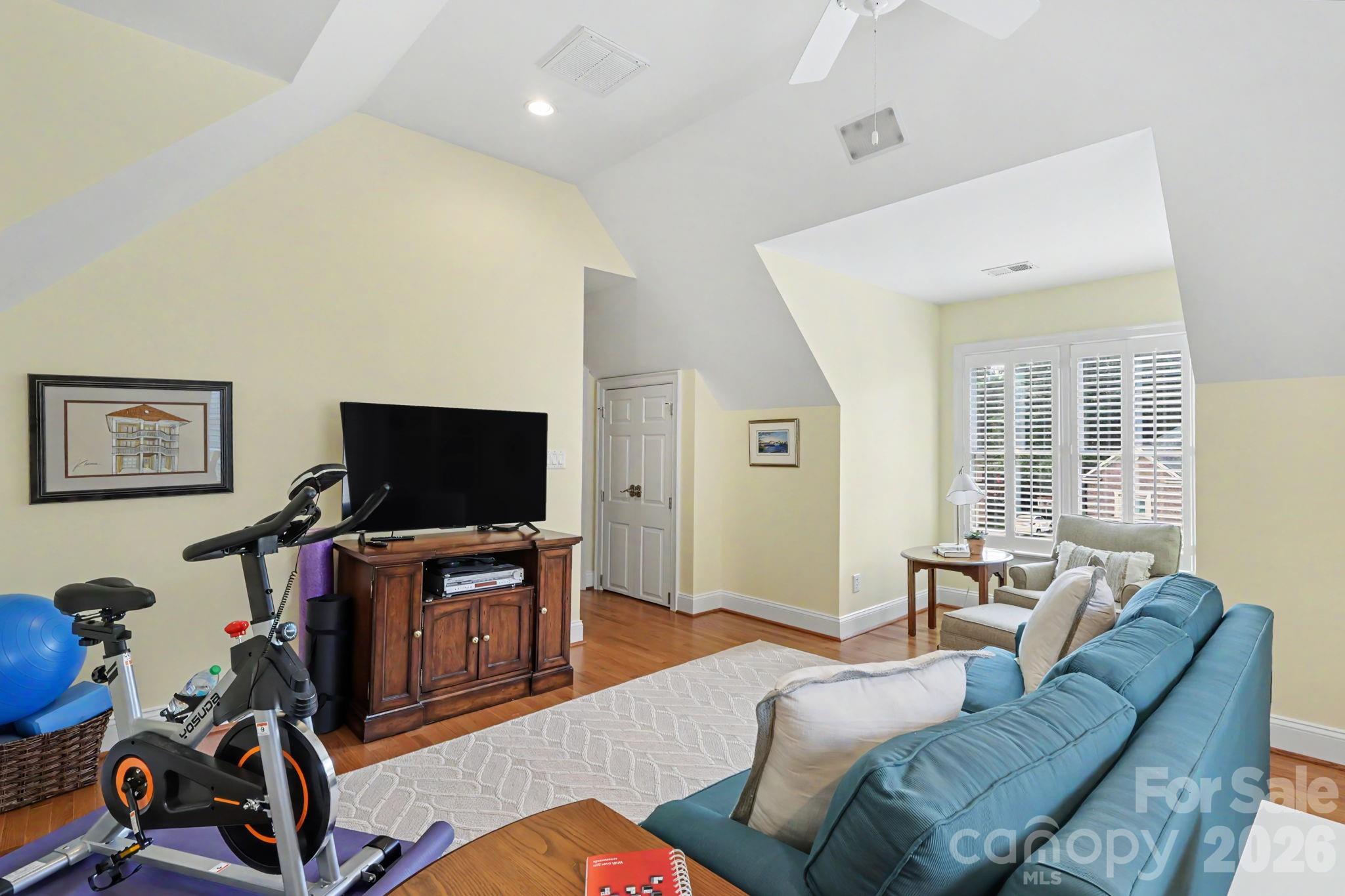 8724 Suninghurst Lane Property Photo 28