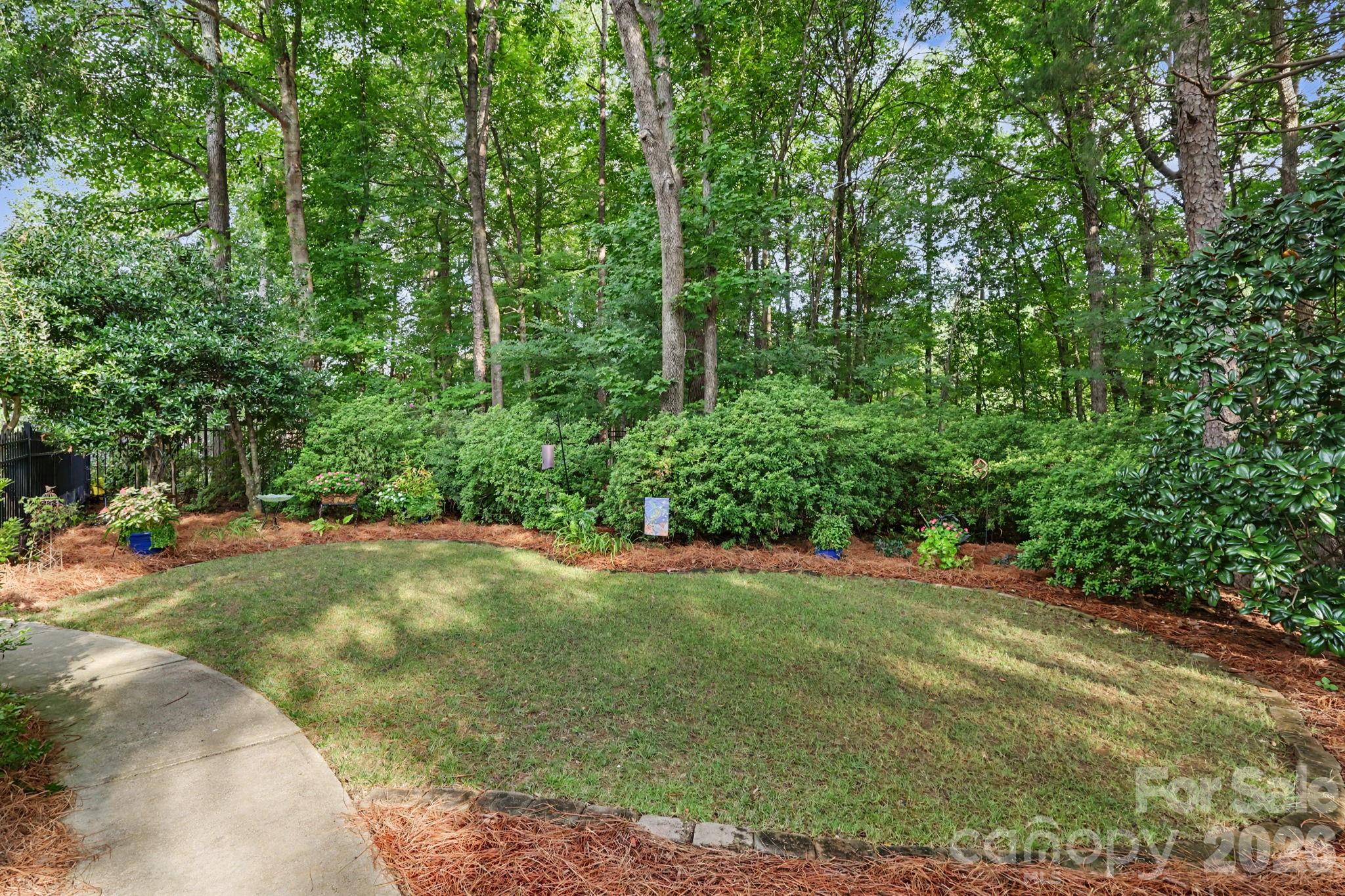 8724 Suninghurst Lane Property Photo 33