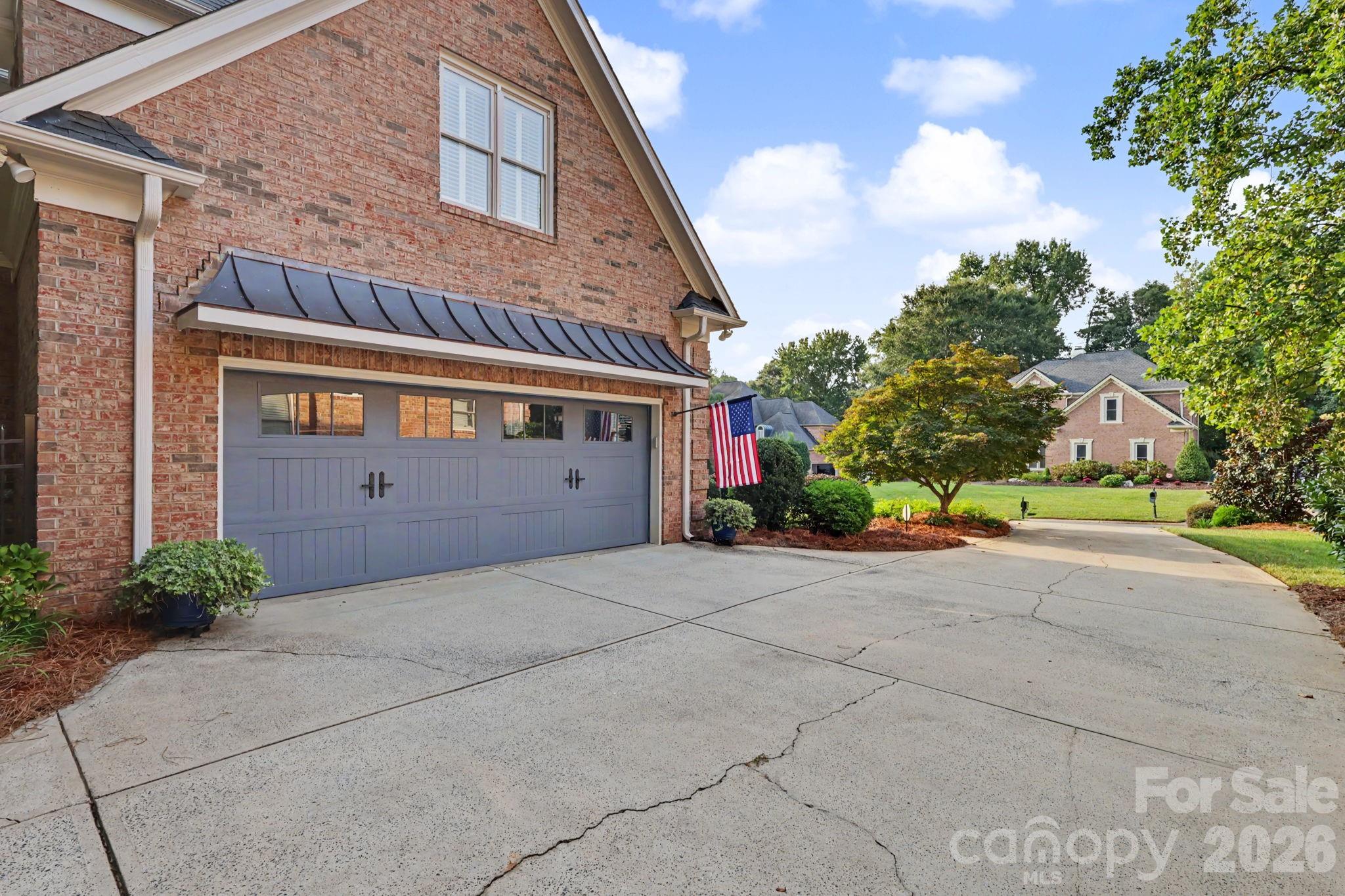 8724 Suninghurst Lane Property Photo 45