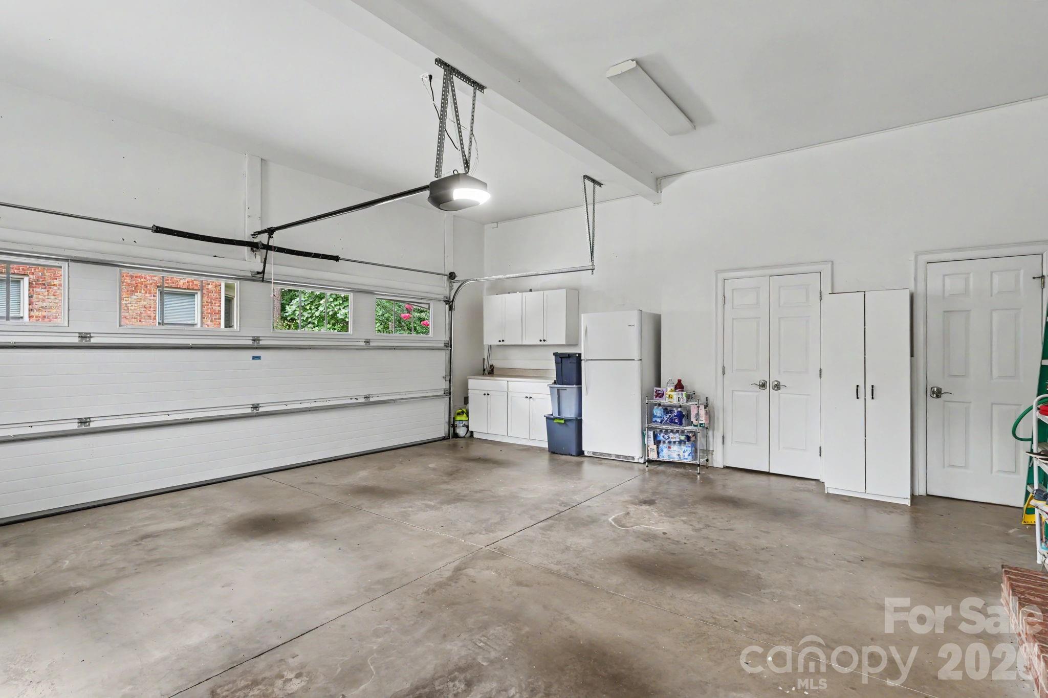 8724 Suninghurst Lane Property Photo 48