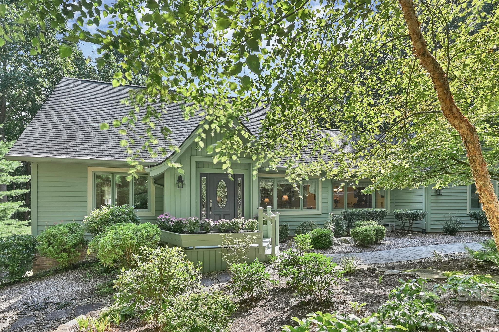 3 Rodney Court Property Photo 1