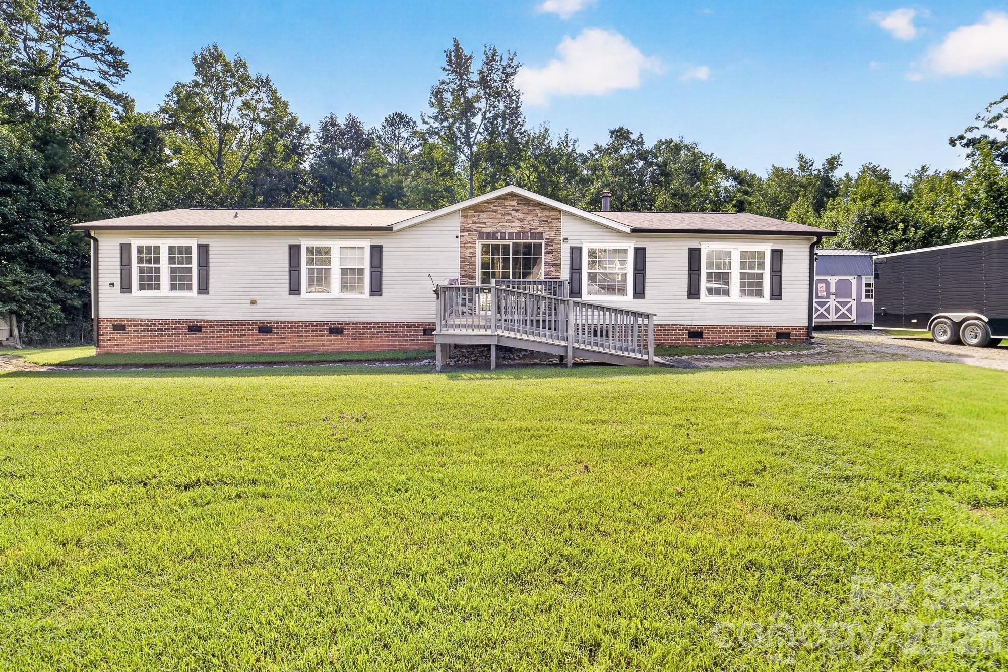 409 Helton Road Property Photo 1