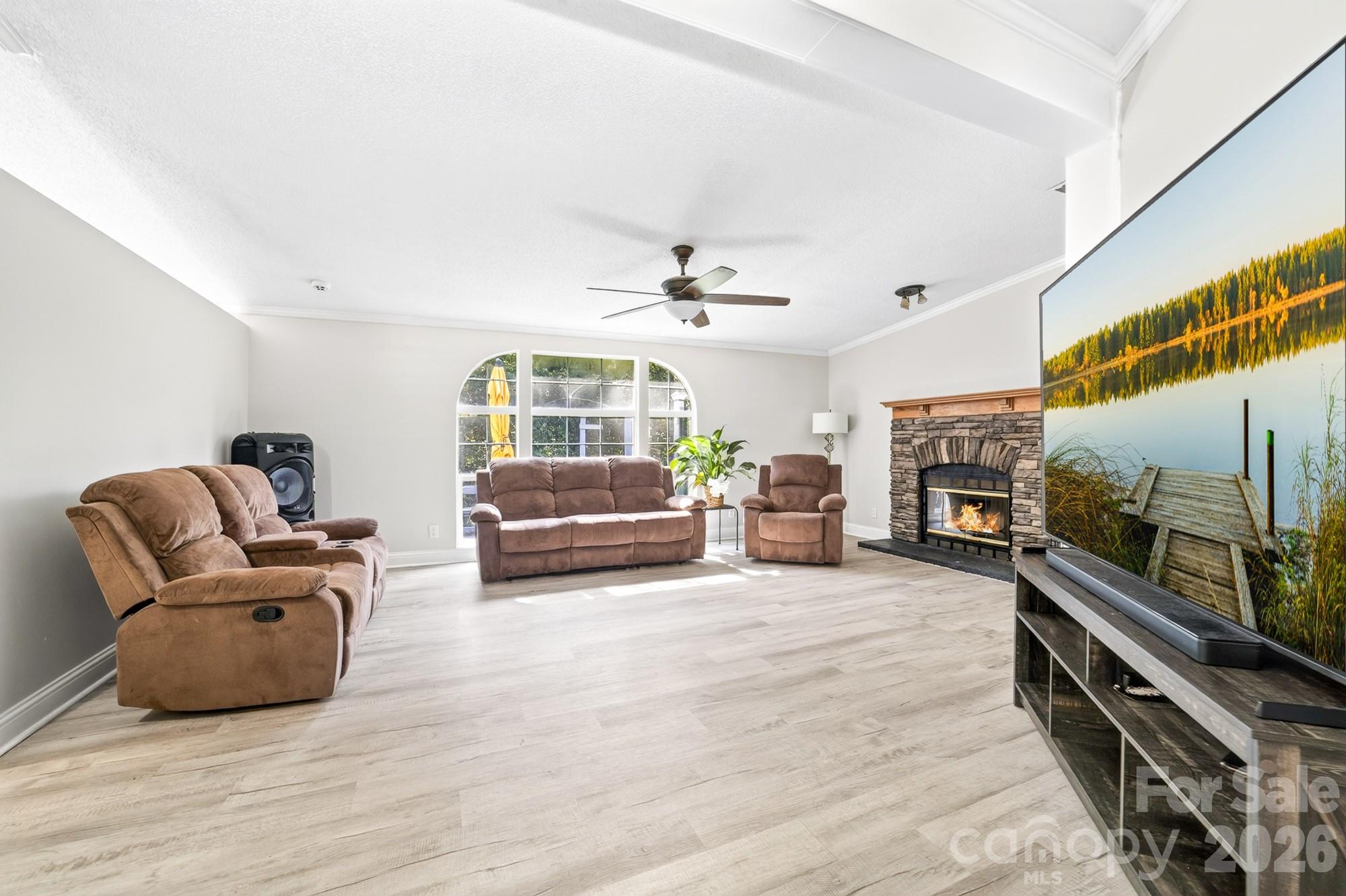 409 Helton Road Property Photo 9