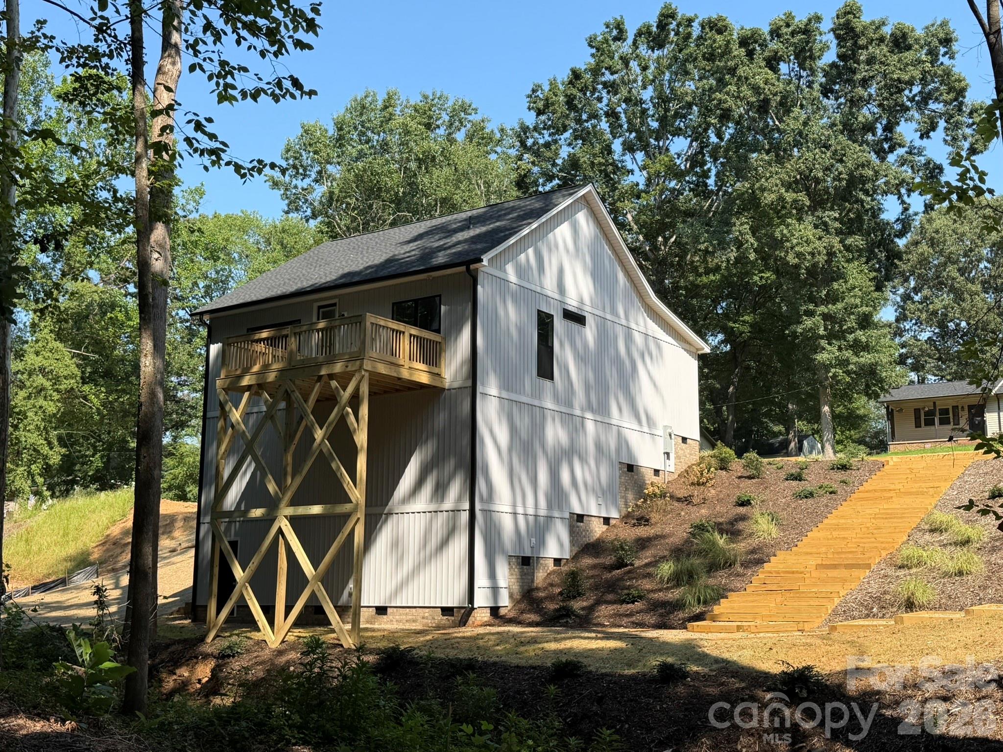 308 Willow Street Property Photo 6
