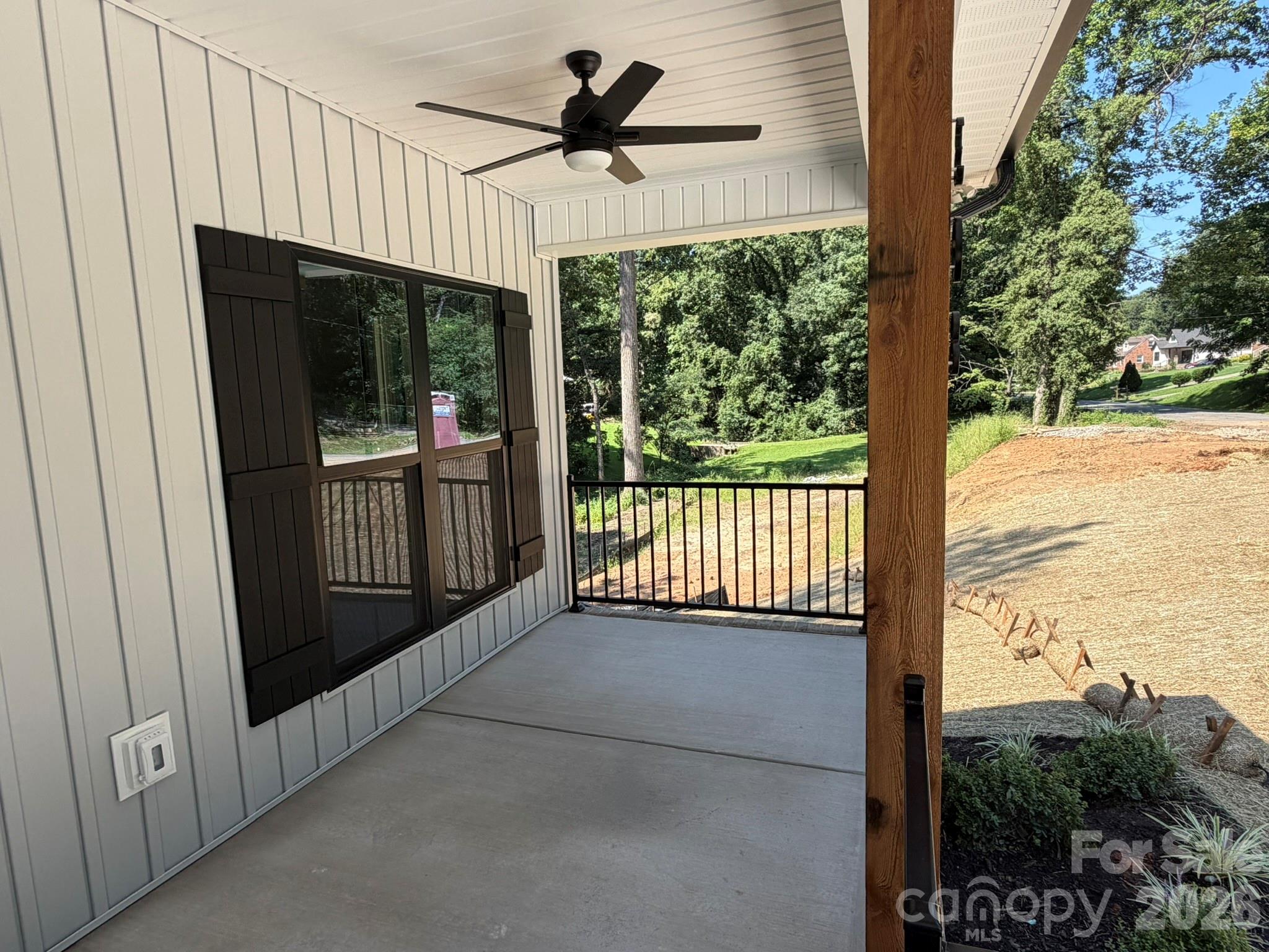 308 Willow Street Property Photo 8