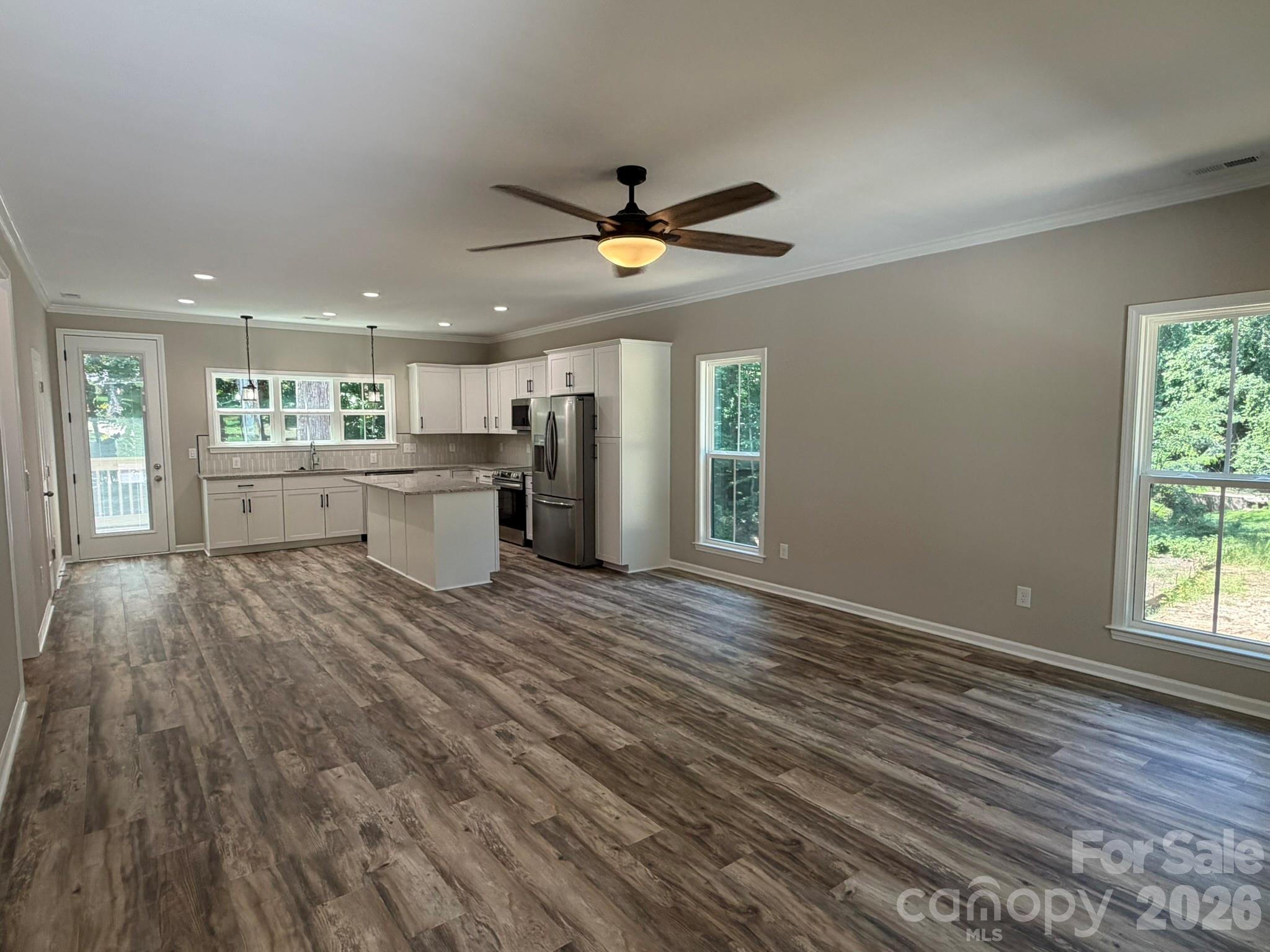 308 Willow Street Property Photo 9
