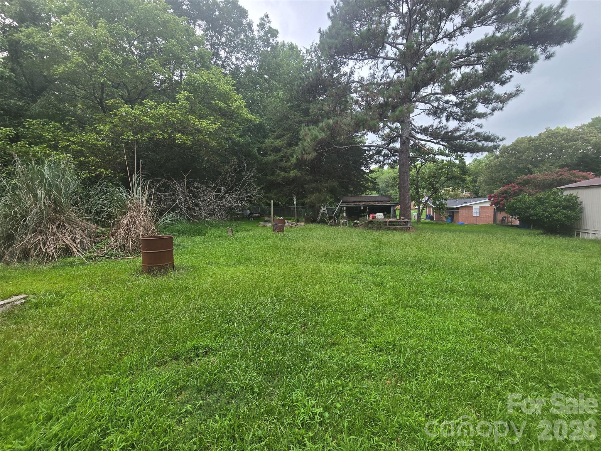 613 Staley Street Property Photo 5