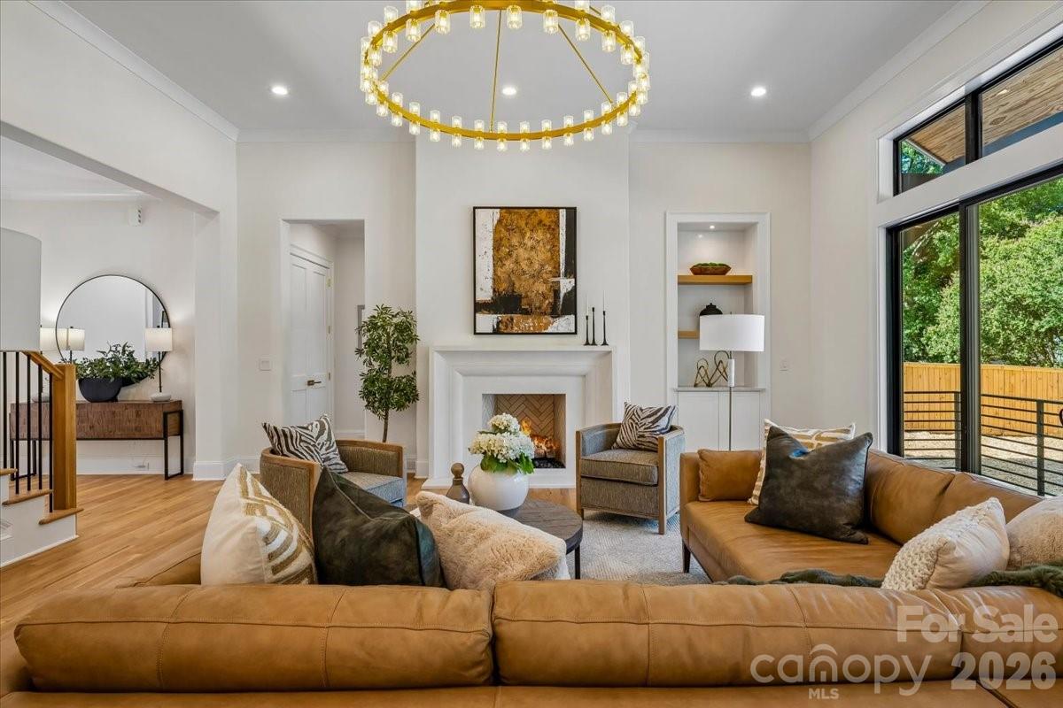 4635 Water Oak Road Property Photo 9