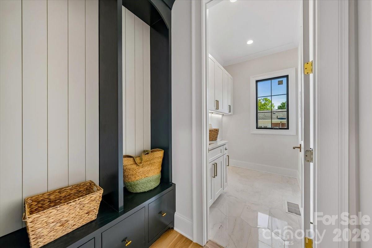 4635 Water Oak Road Property Photo 14