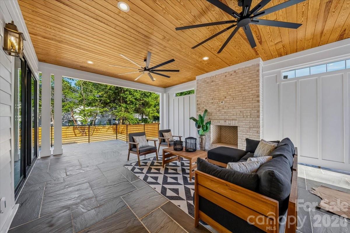 4635 Water Oak Road Property Photo 16