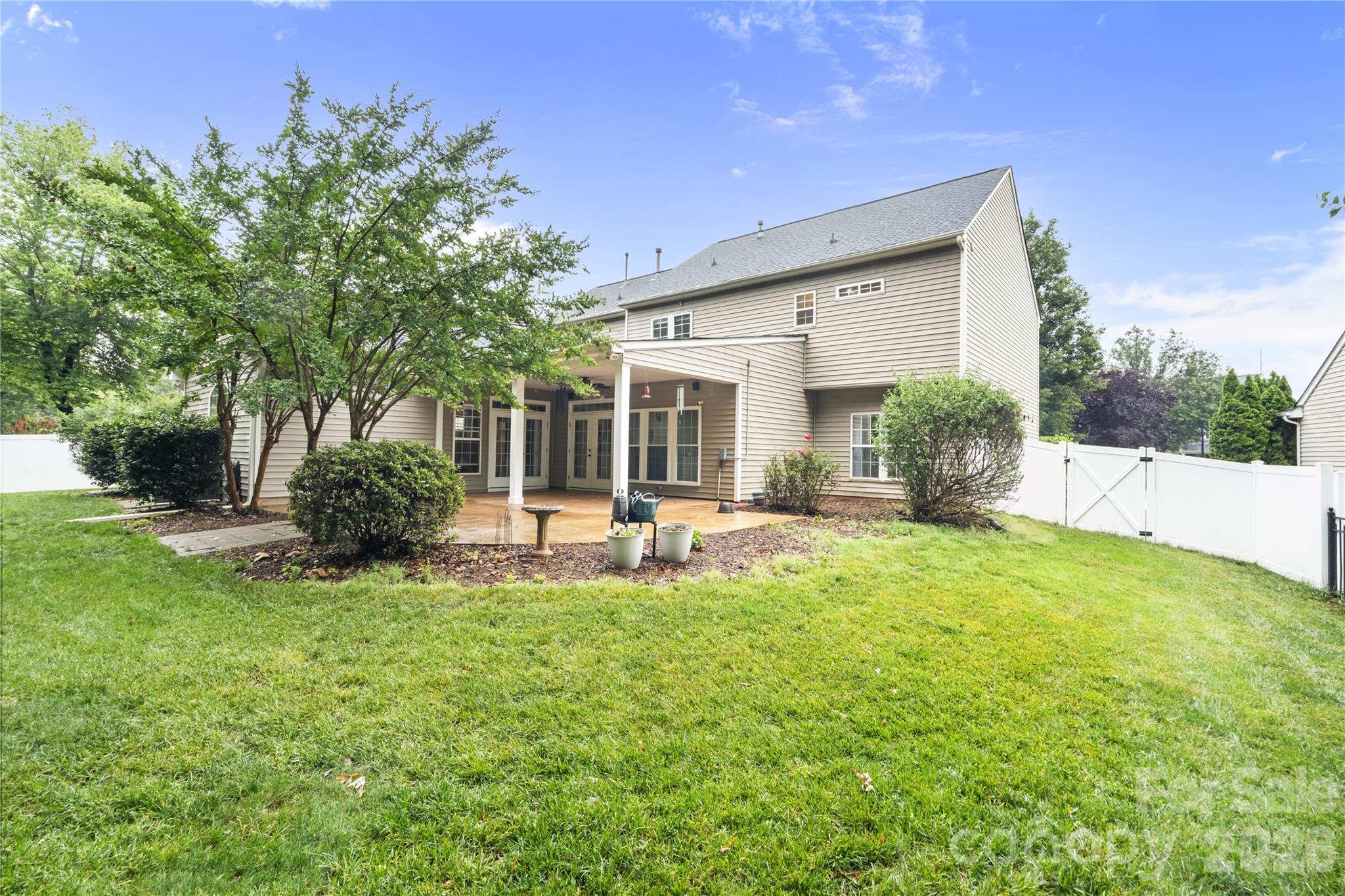 2435 Smith Cove Road Property Photo 4