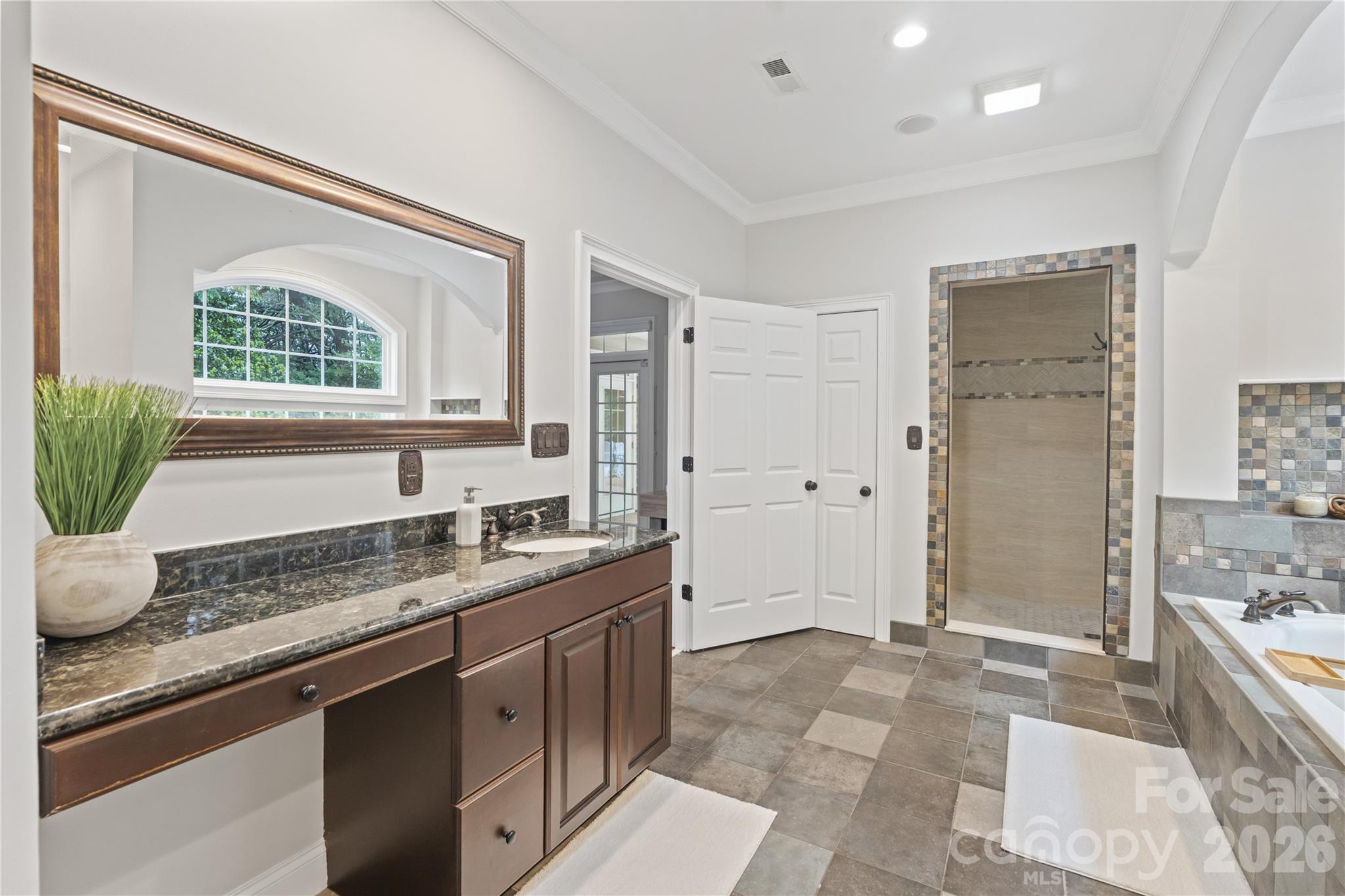 2435 Smith Cove Road Property Photo 22