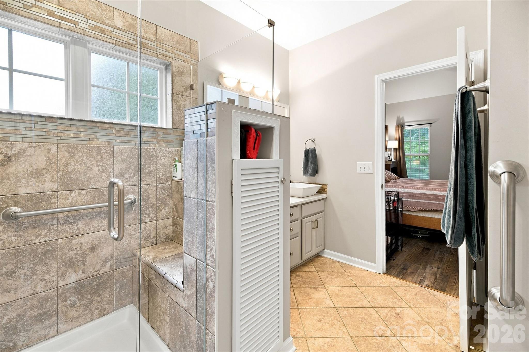439 Glencrest Drive Property Photo 26
