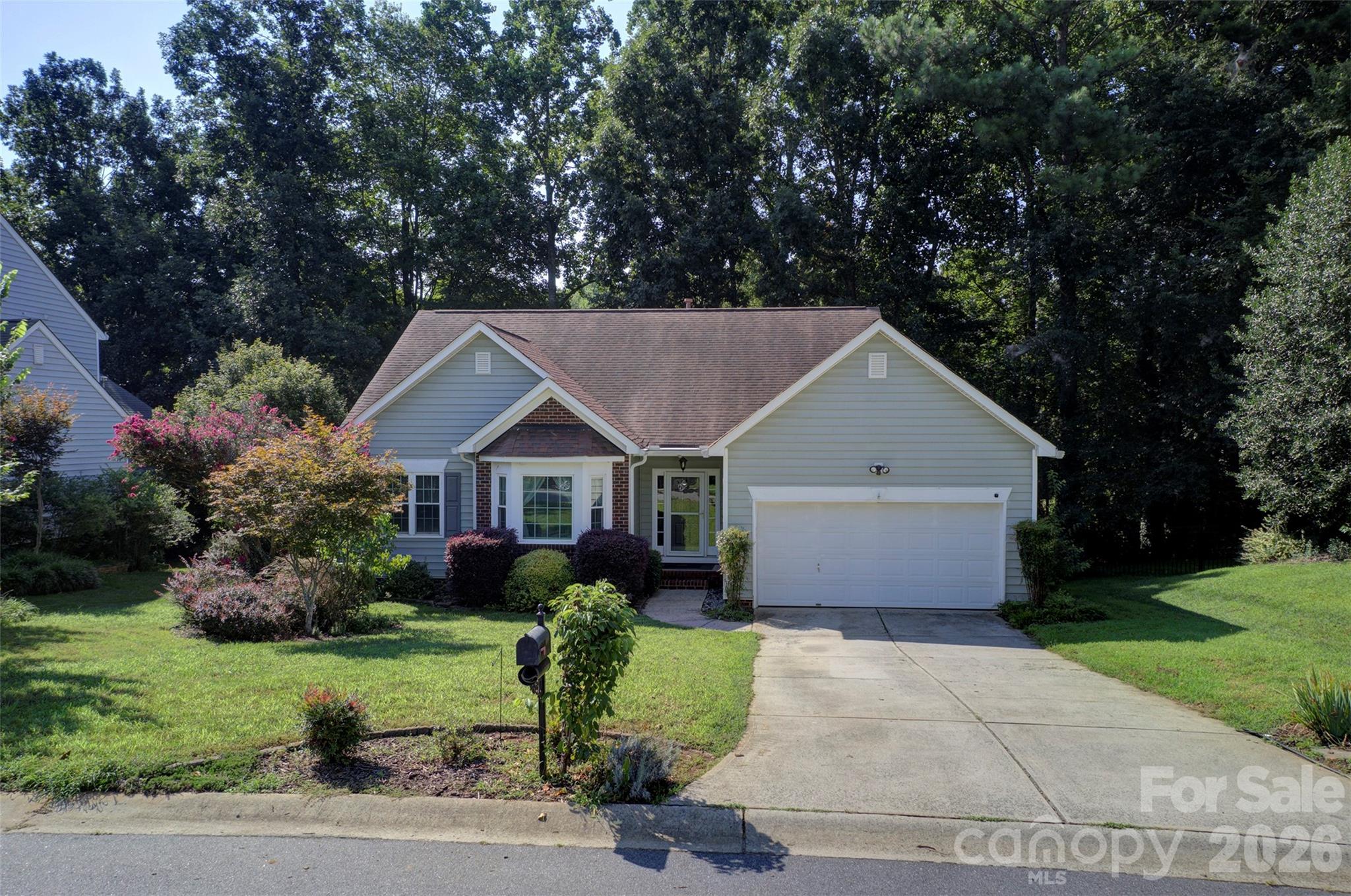 439 Glencrest Drive Property Photo 40