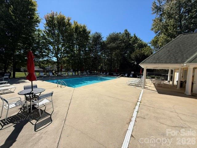 439 Glencrest Drive Property Photo 42