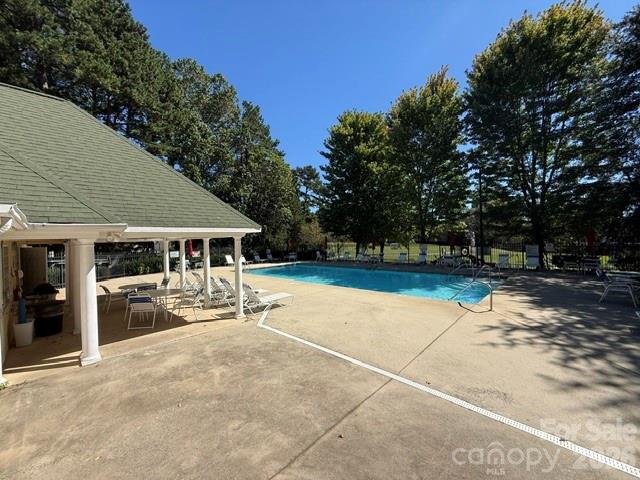 439 Glencrest Drive Property Photo 43