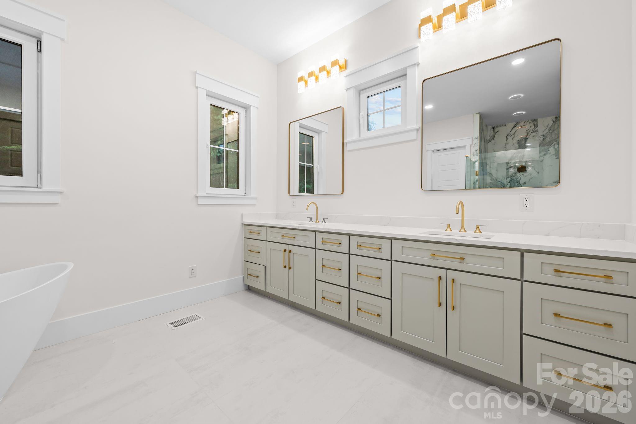 8941 Blair Road Property Photo 18