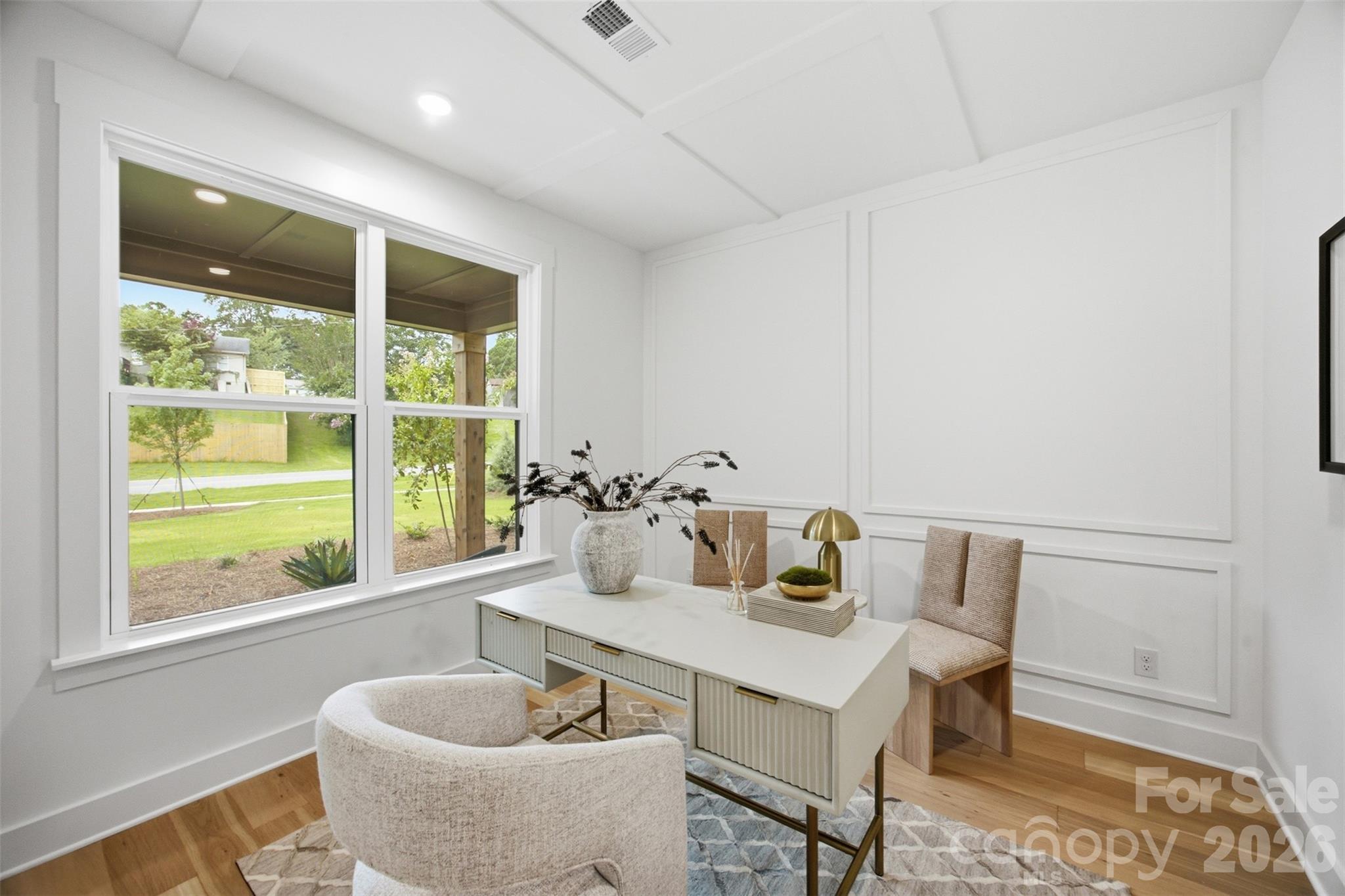 135 Parkdale Drive Property Photo 4