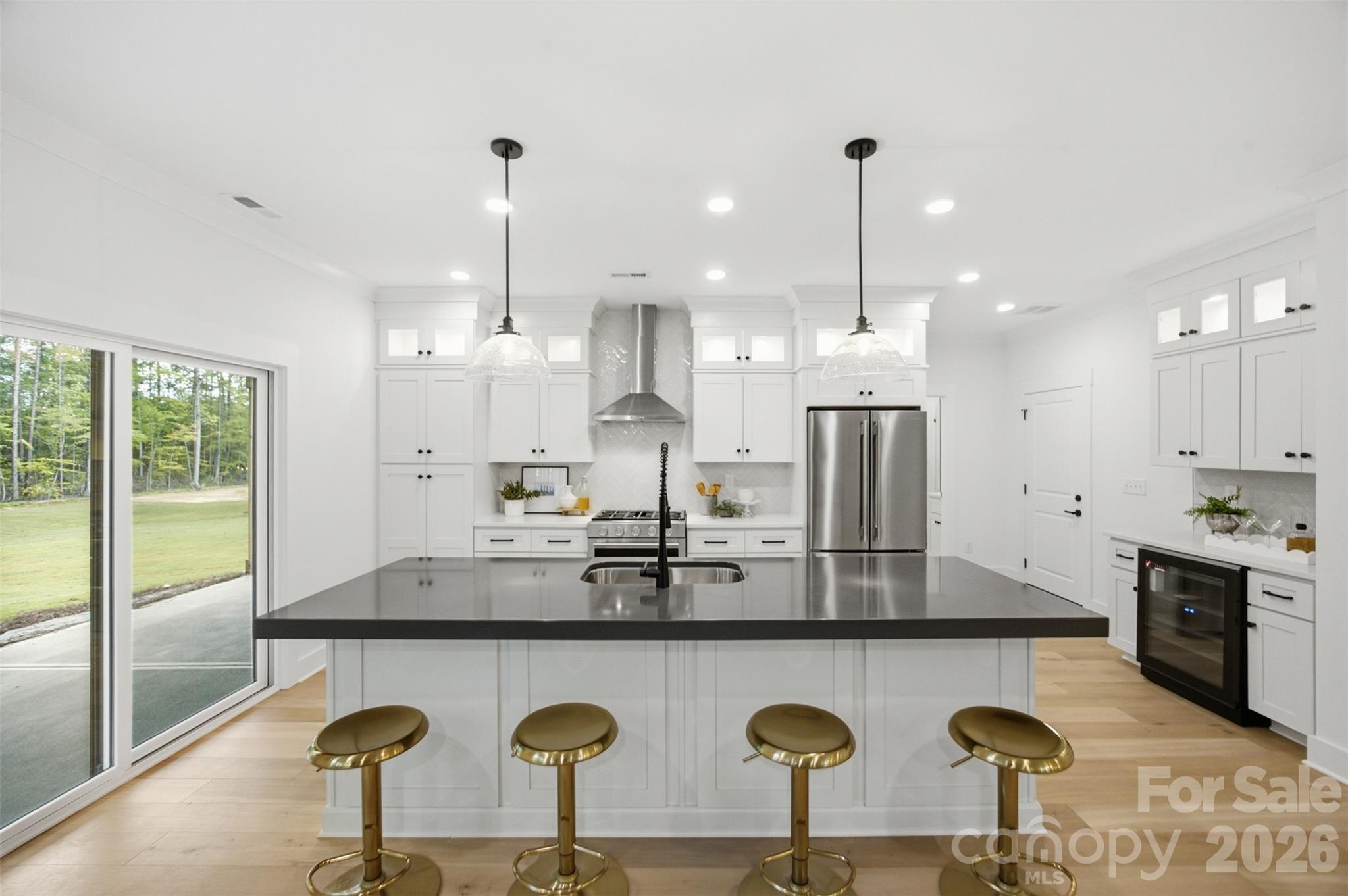 135 Parkdale Drive Property Photo 10