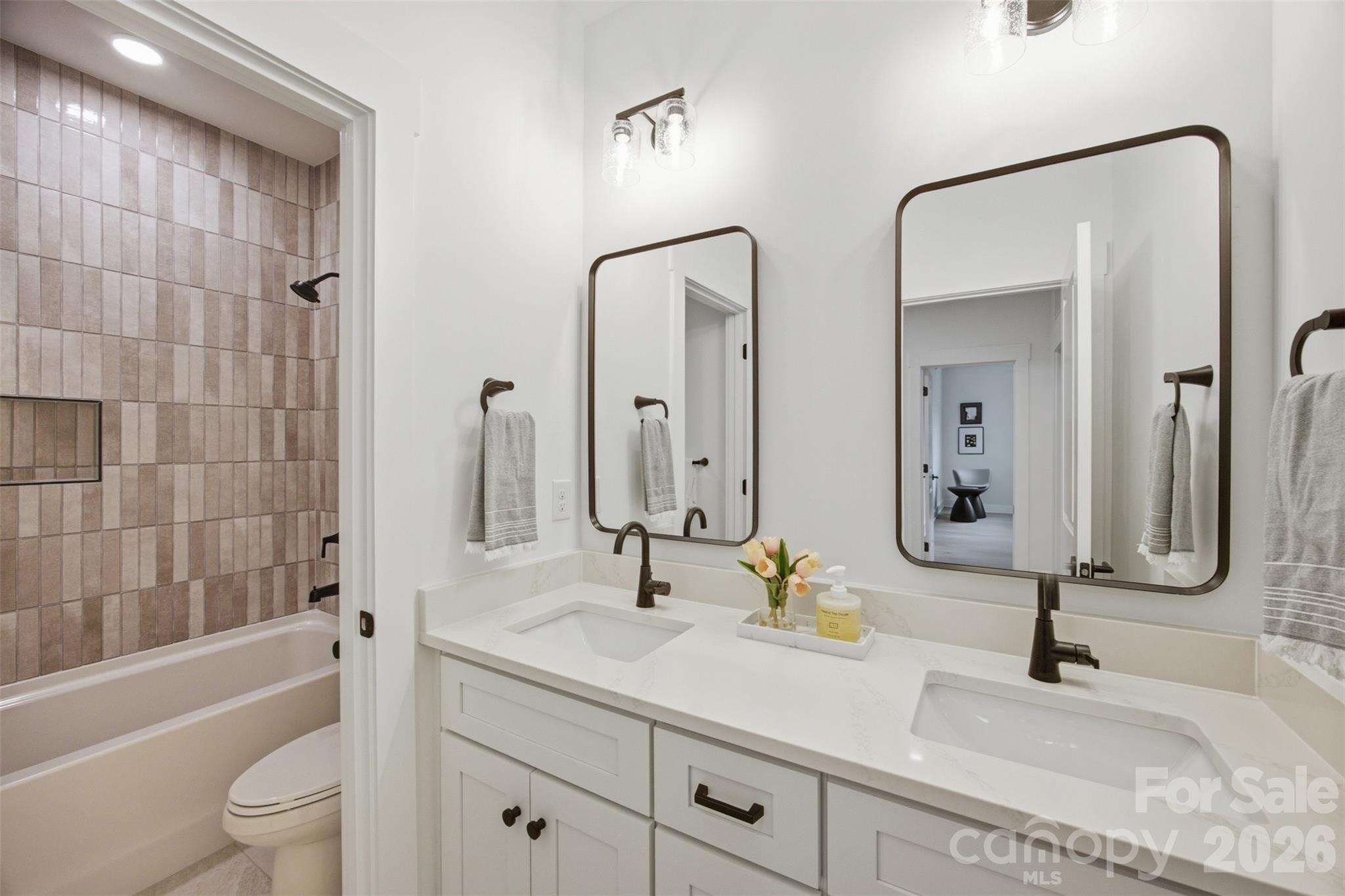 135 Parkdale Drive Property Photo 29
