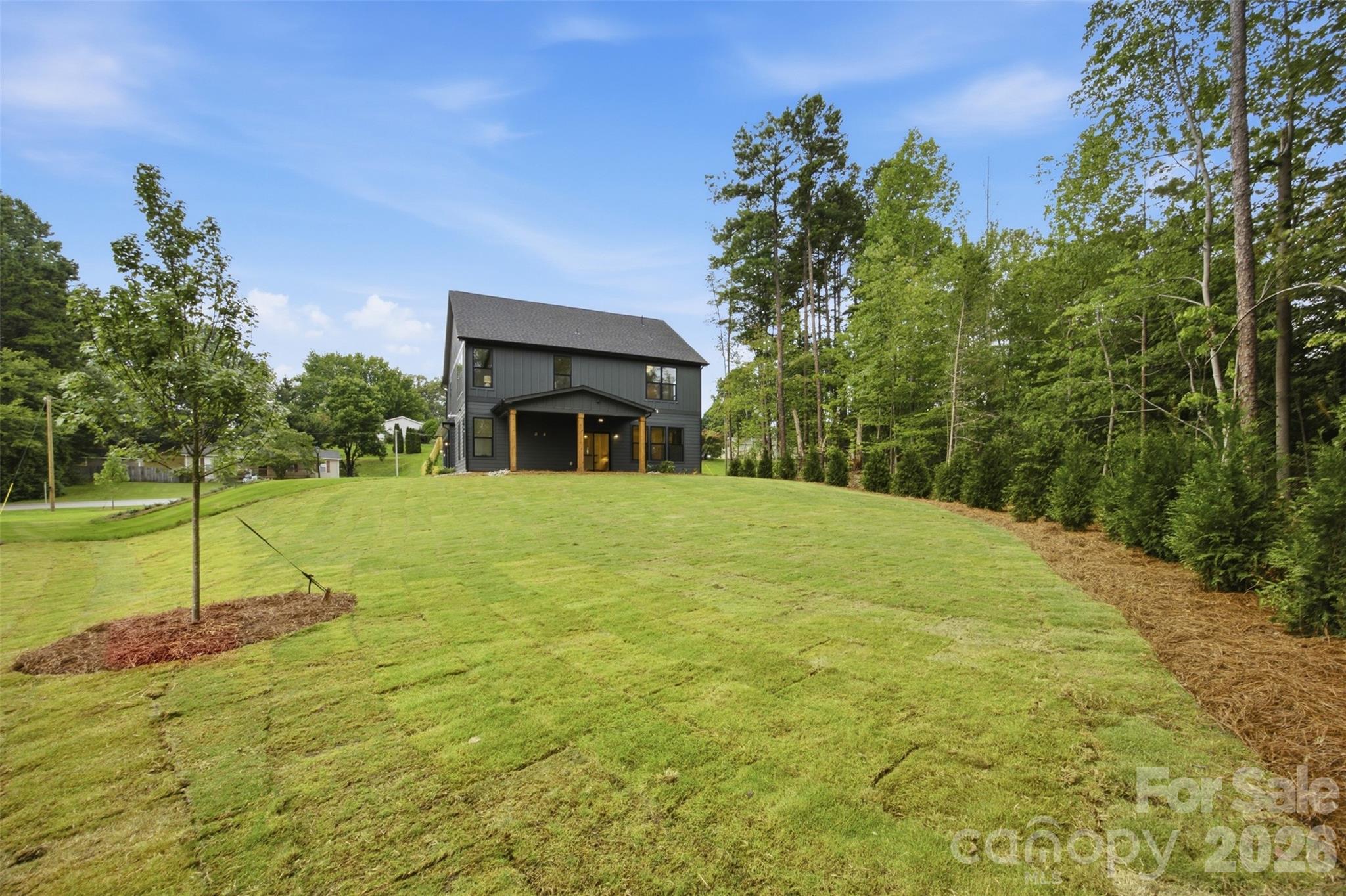 135 Parkdale Drive Property Photo 33