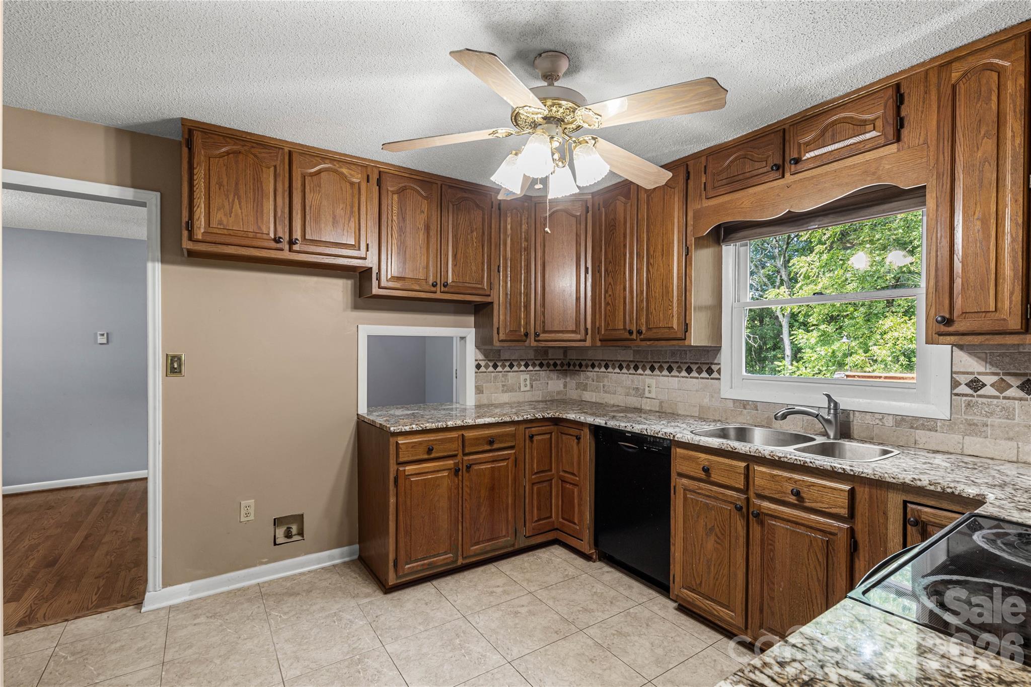 1575 Lincoln Road Property Photo 15