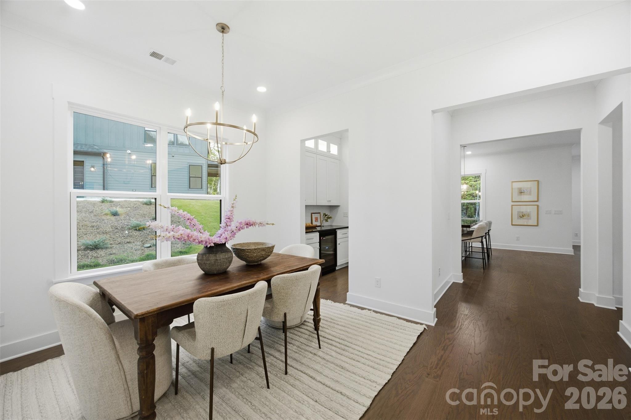 205 Parkdale Drive Property Photo 6