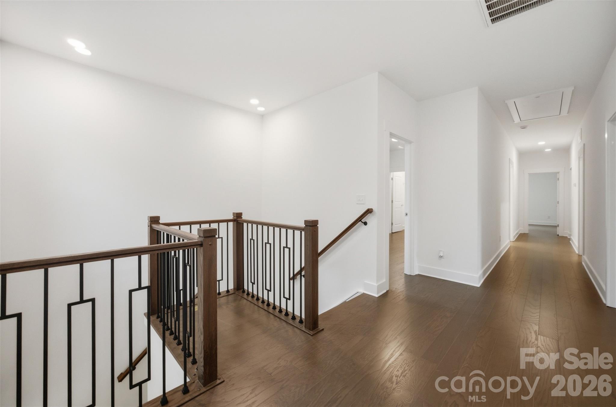 205 Parkdale Drive Property Photo 21
