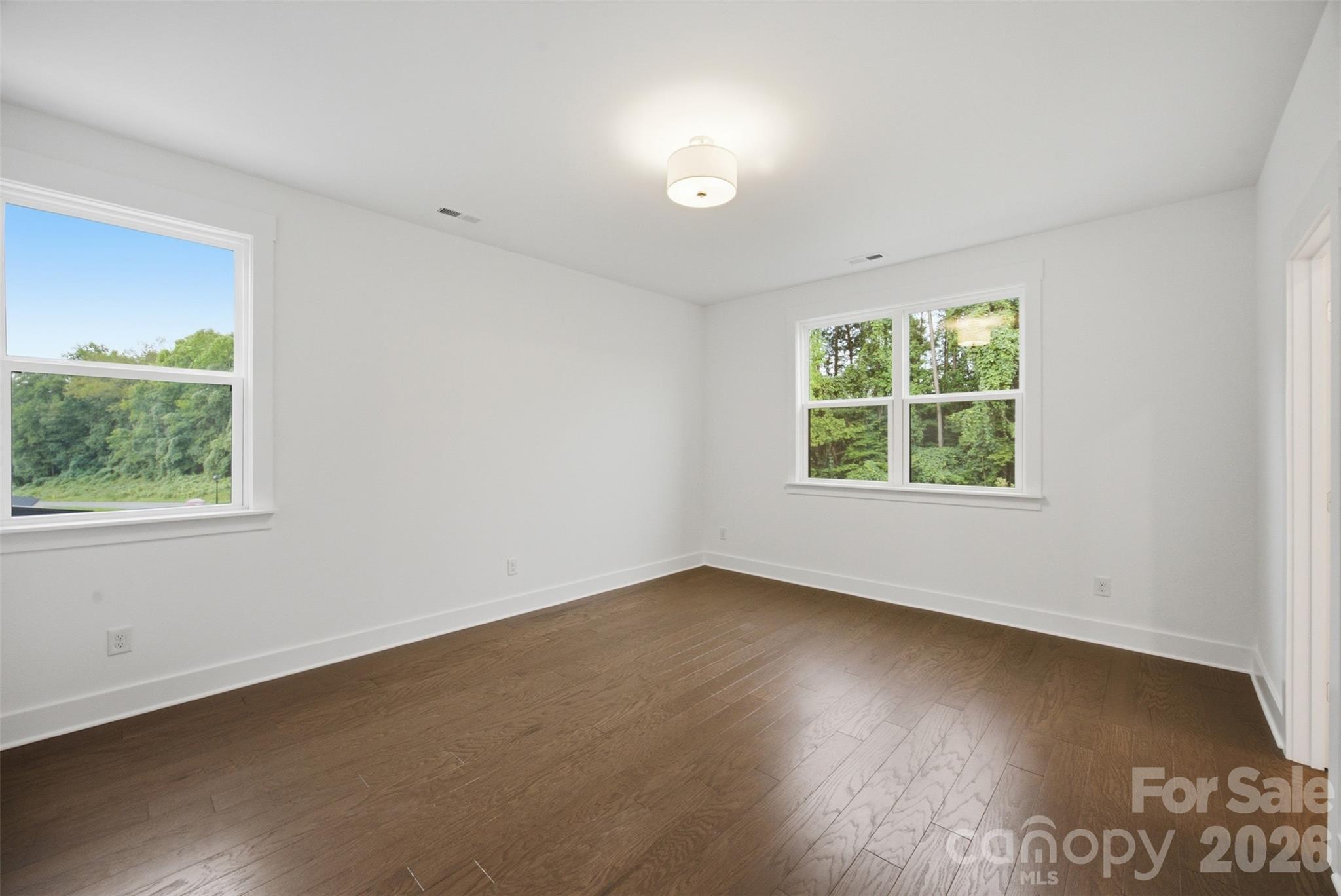 205 Parkdale Drive Property Photo 28