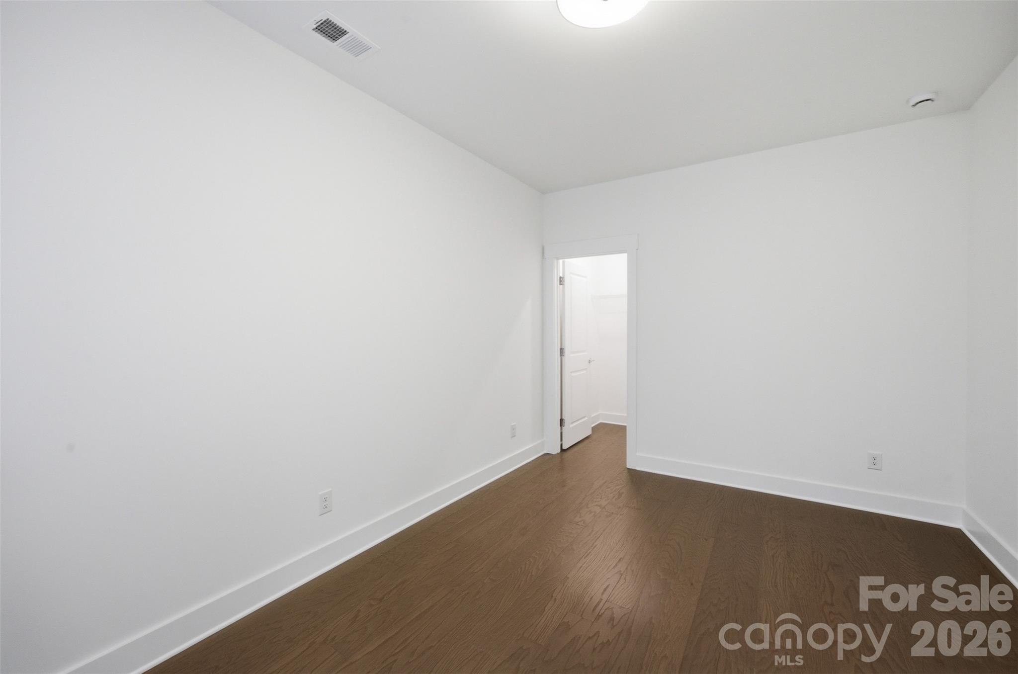 205 Parkdale Drive Property Photo 31