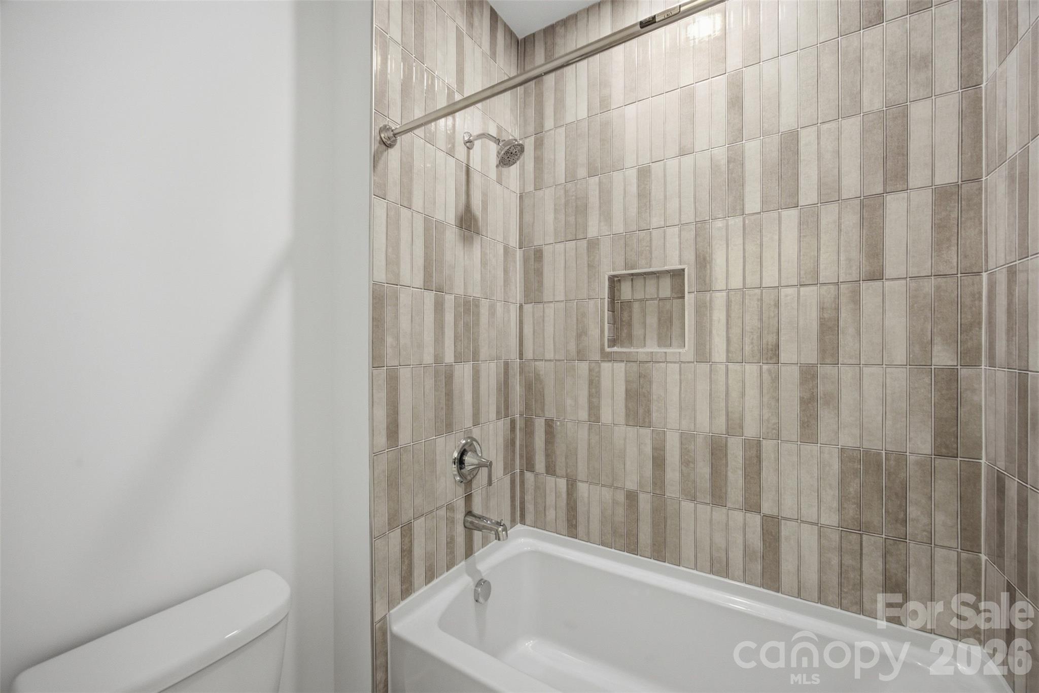 205 Parkdale Drive Property Photo 33