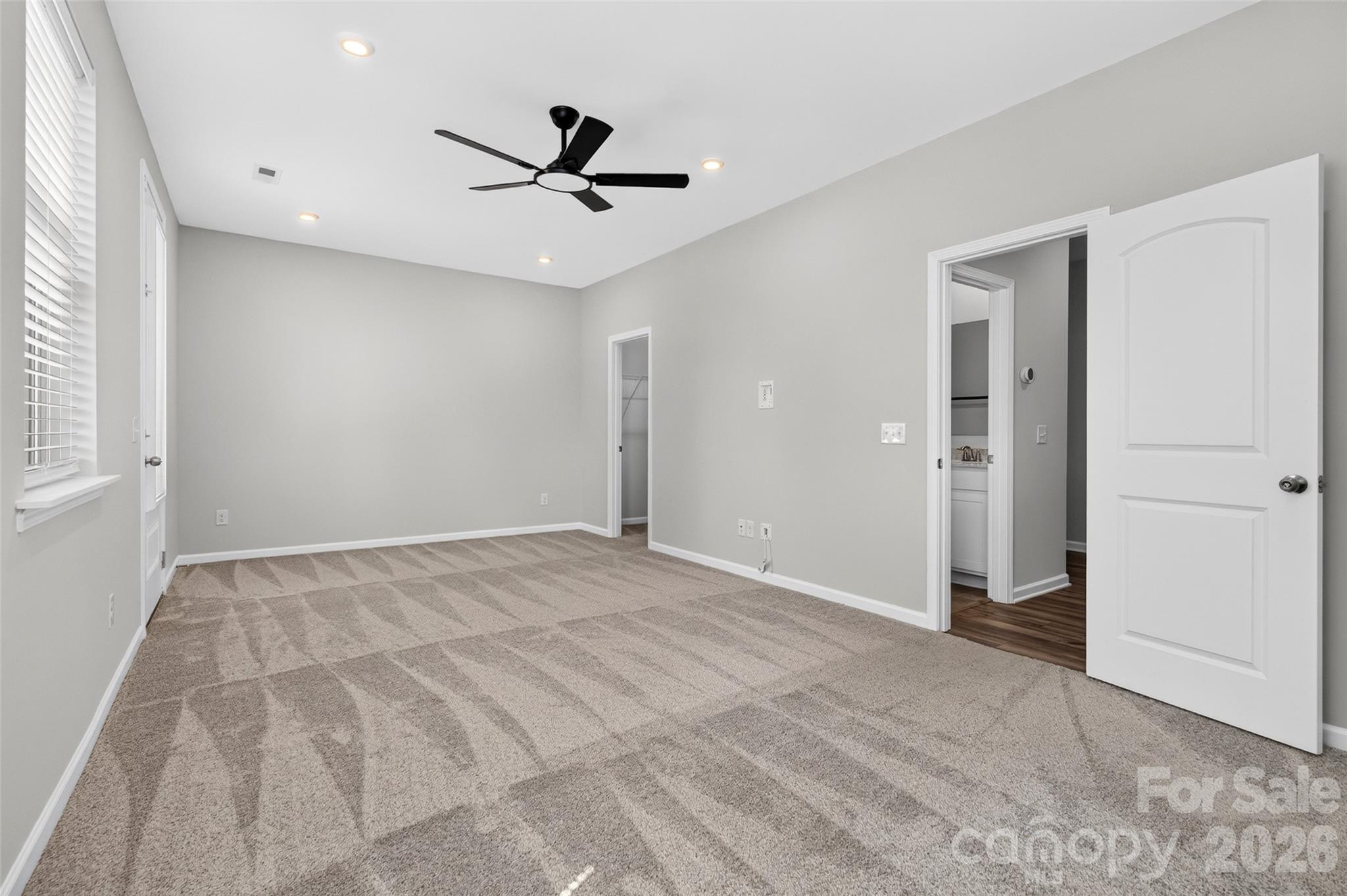 6981 Waterstone Drive Property Photo 17
