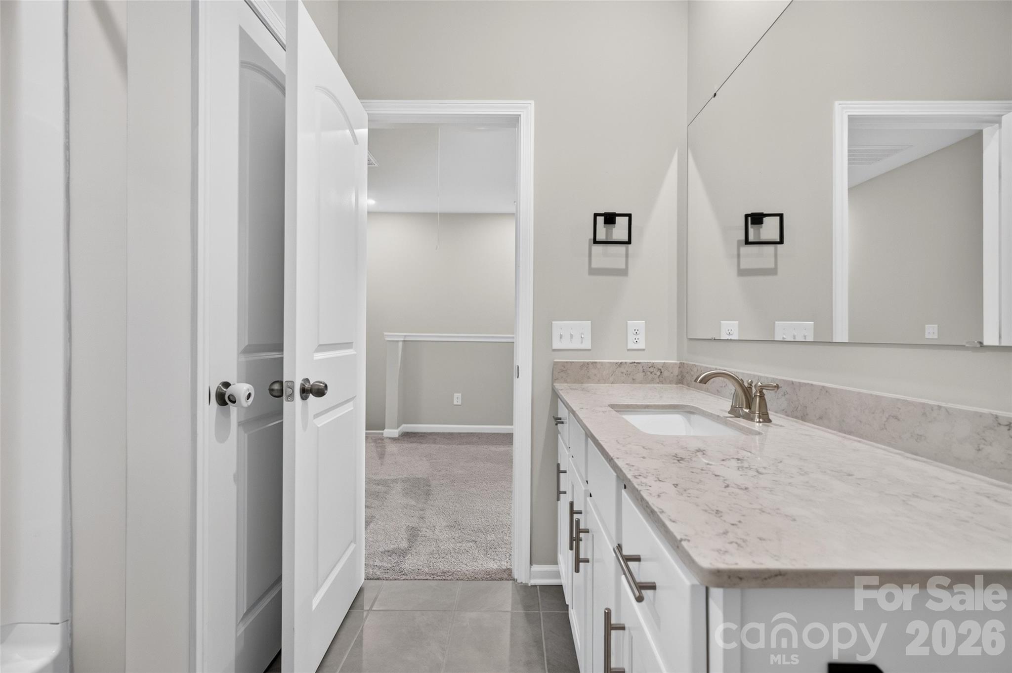 6981 Waterstone Drive Property Photo 28