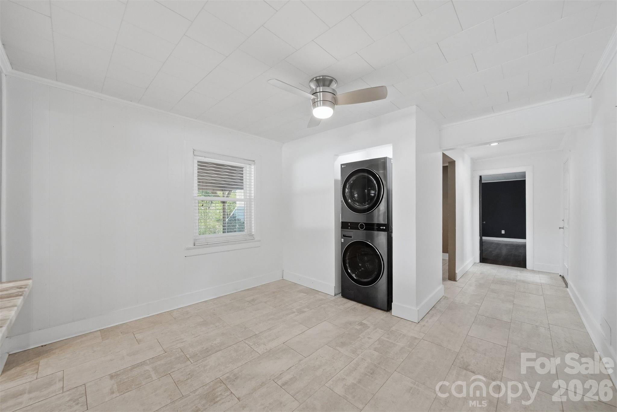 1822 Blowing Rock Boulevard Property Photo 8