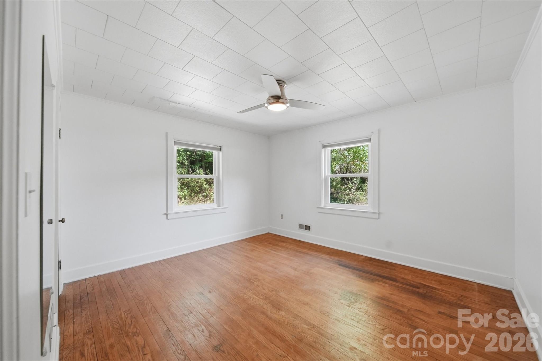 1822 Blowing Rock Boulevard Property Photo 13