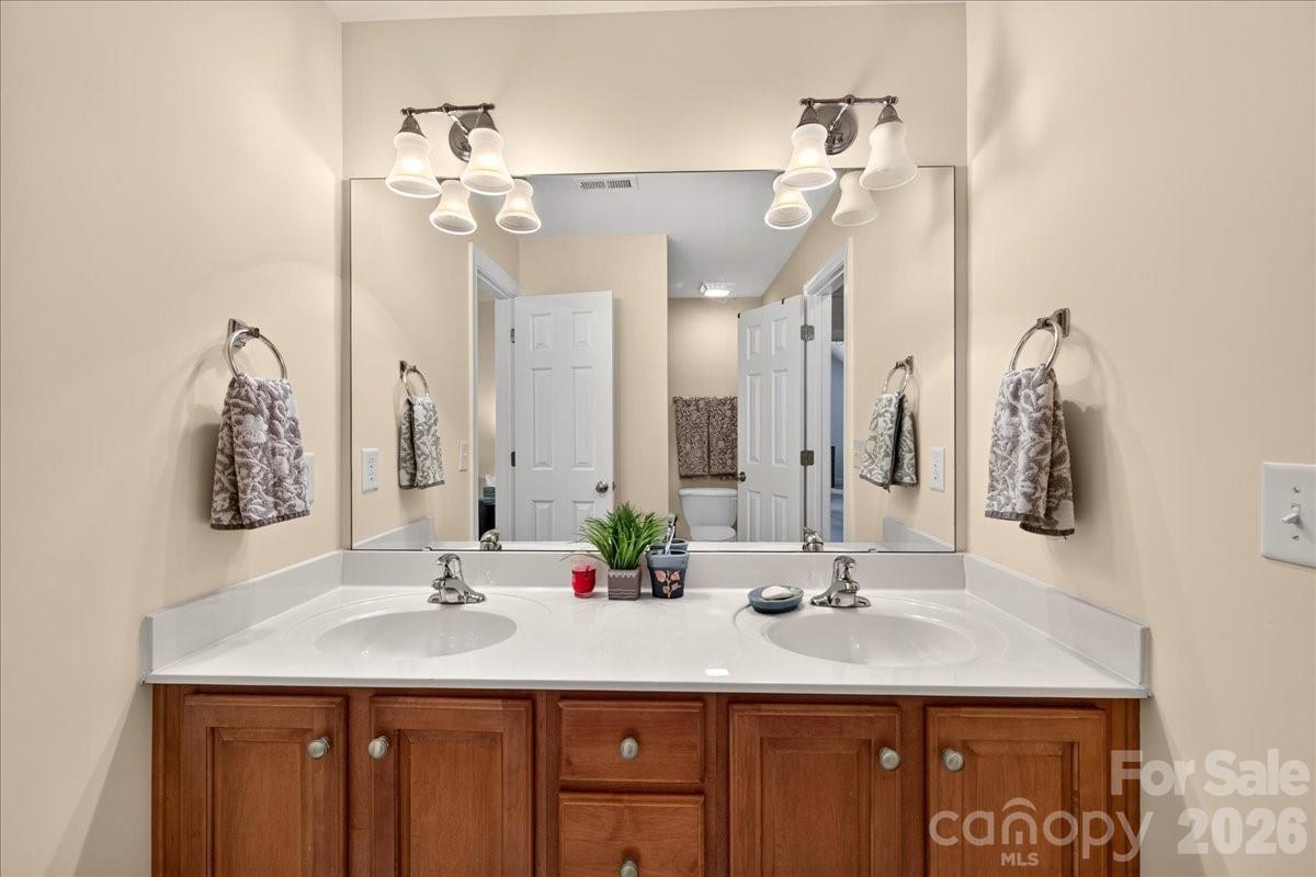 16725 Hammock Creek Place Property Photo 35