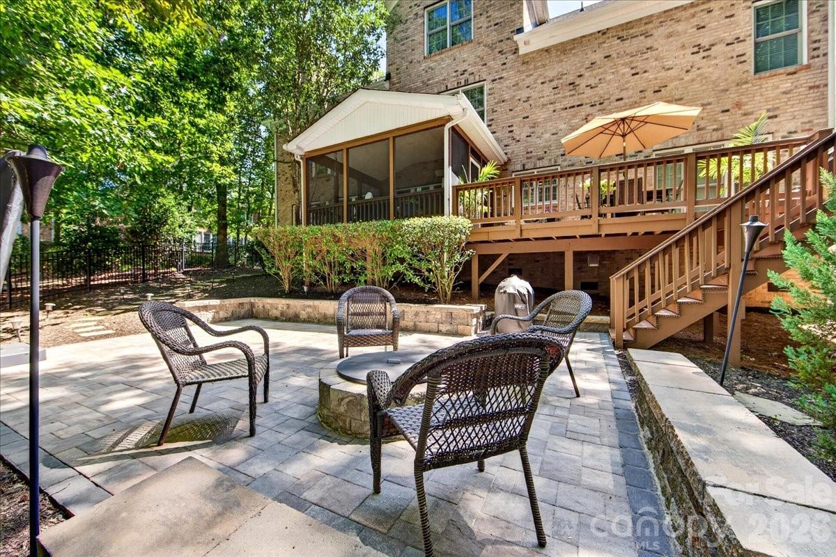 16725 Hammock Creek Place Property Photo 40
