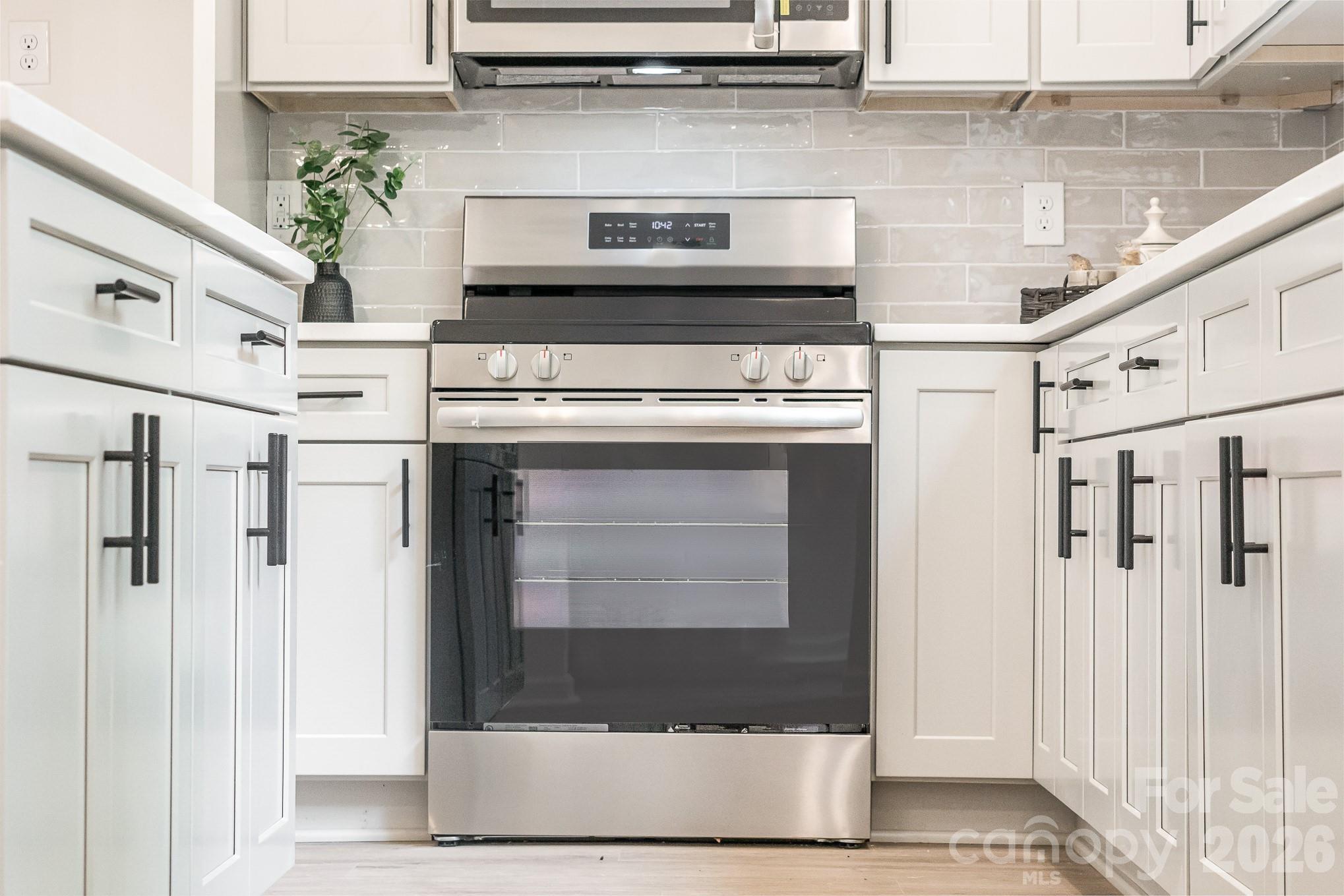 2017 Bishop Madison Lane 7 Property Photo 5