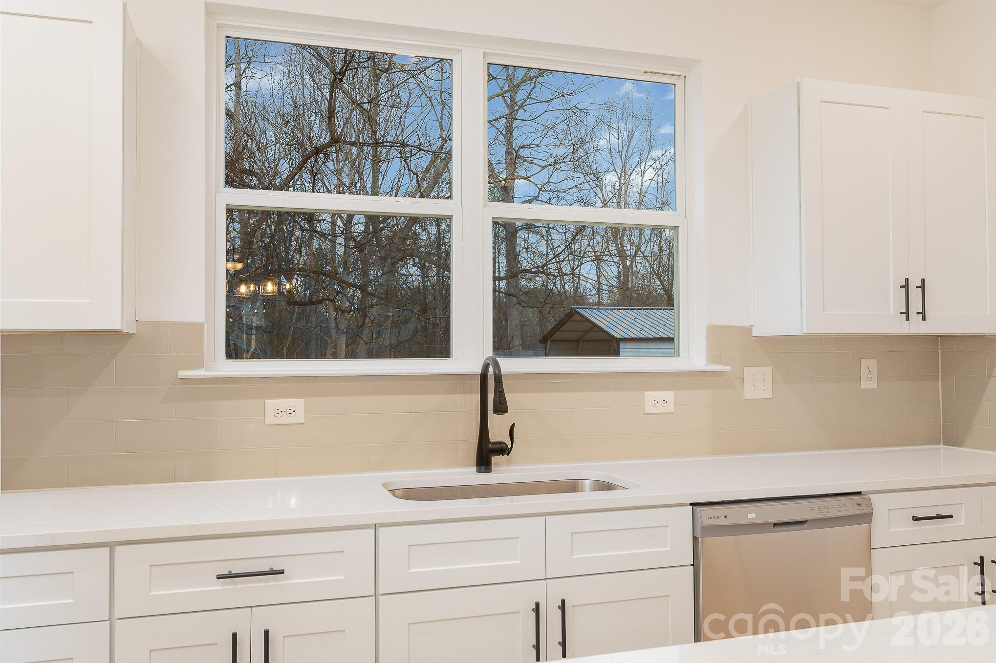 2017 Bishop Madison Lane 7 Property Photo 10
