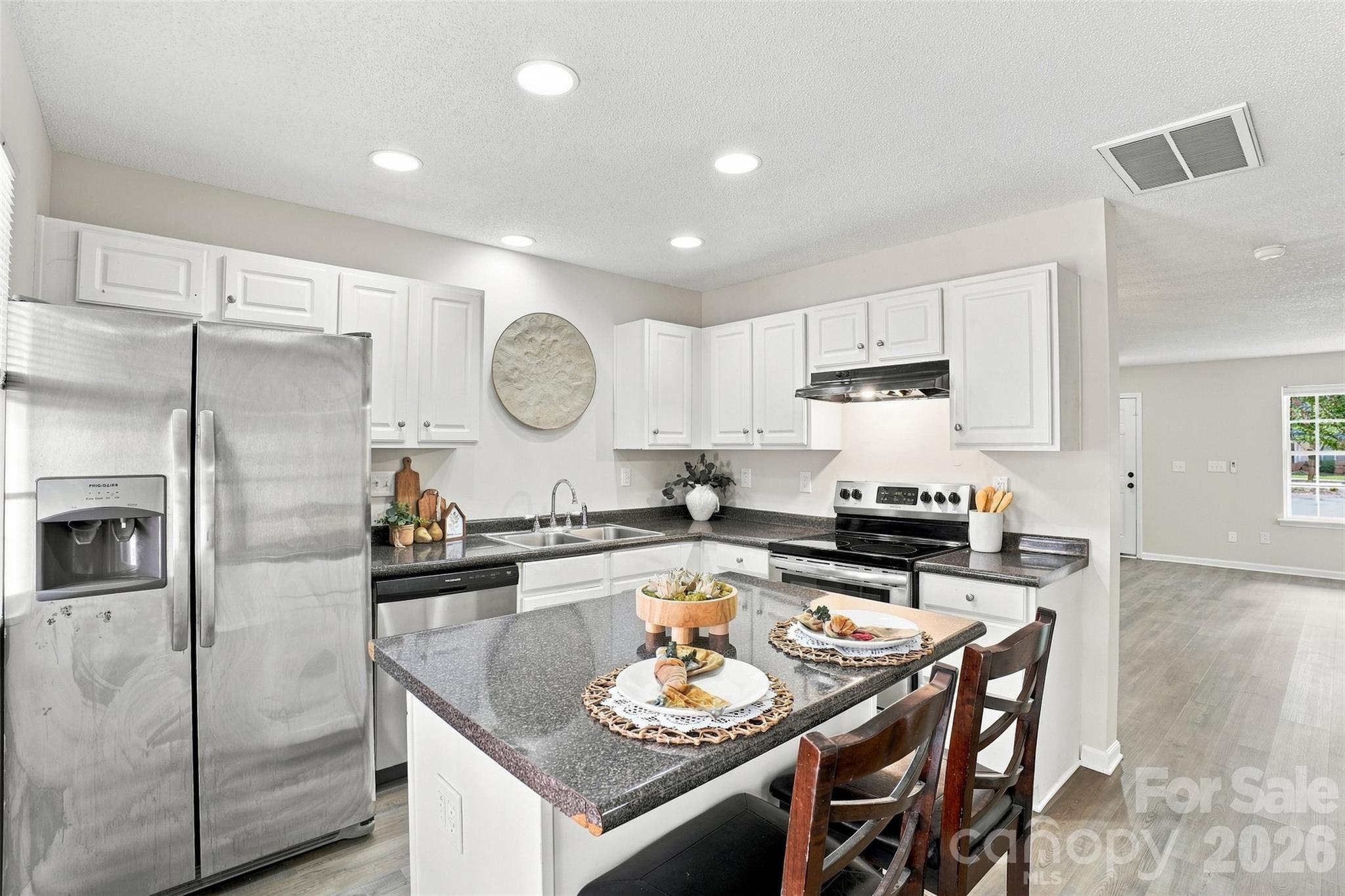 6766 Cypress Tree Lane Property Photo 11