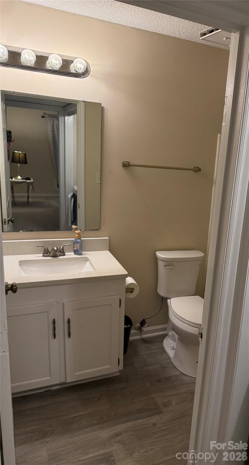7209 Winery Lane Property Photo 10