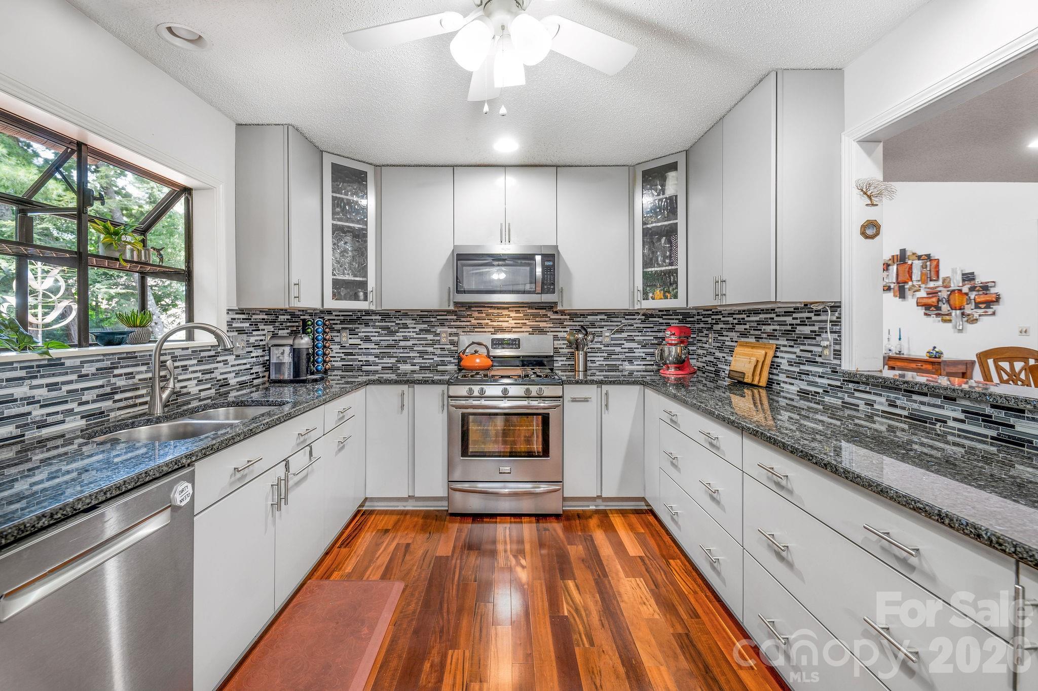 31 Hillcreek Drive Property Photo 15