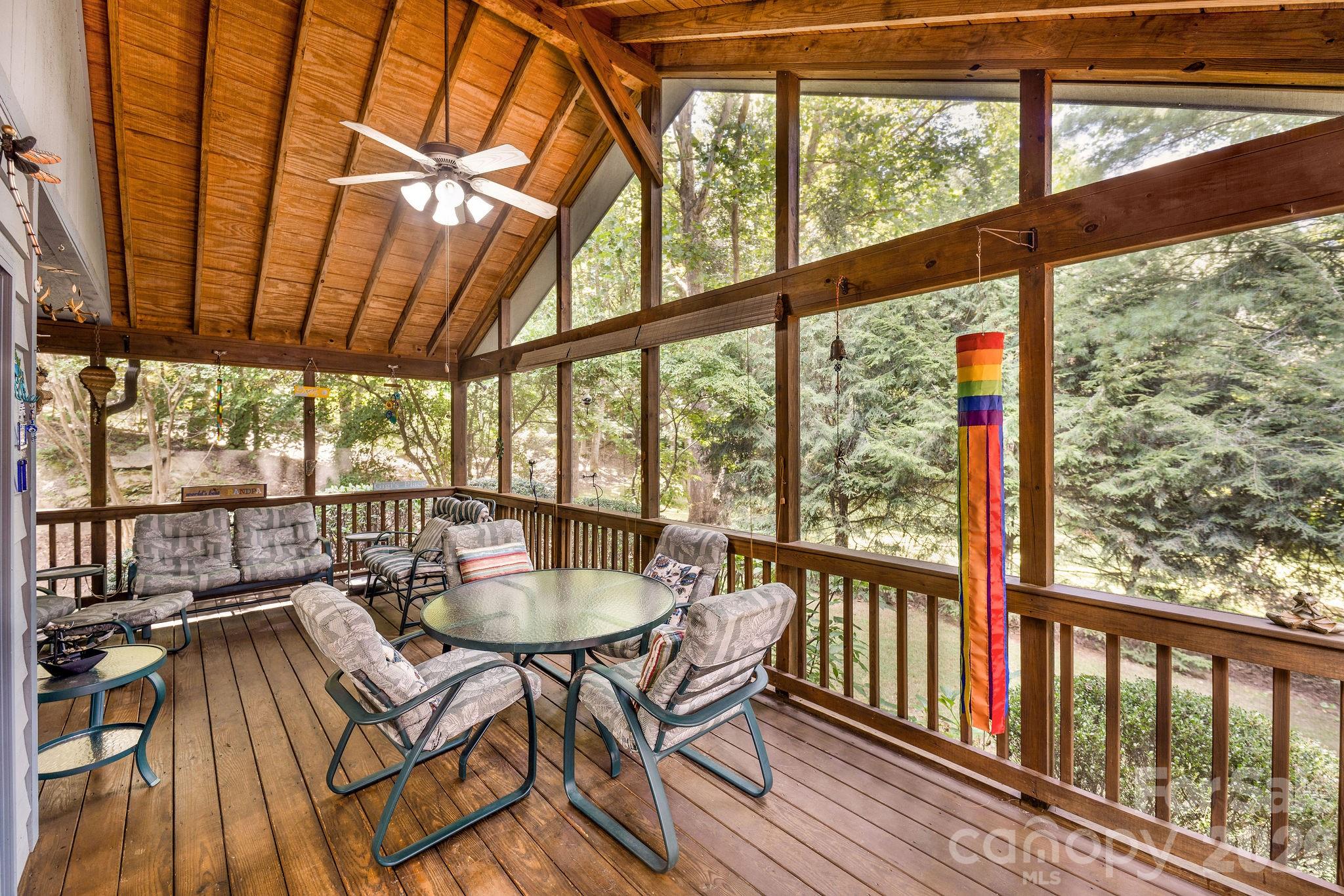 31 Hillcreek Drive Property Photo 19