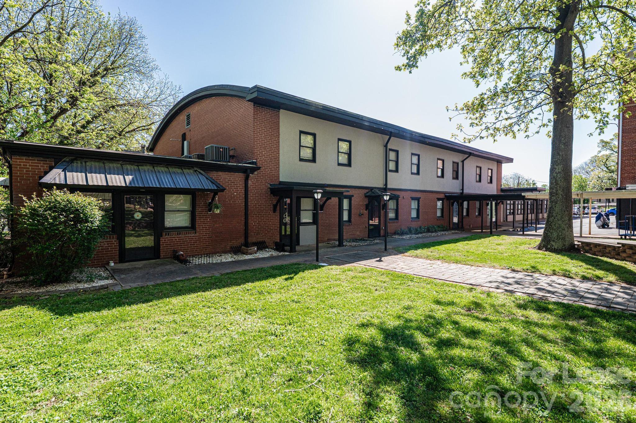 426 2nd Avenue Property Photo 5