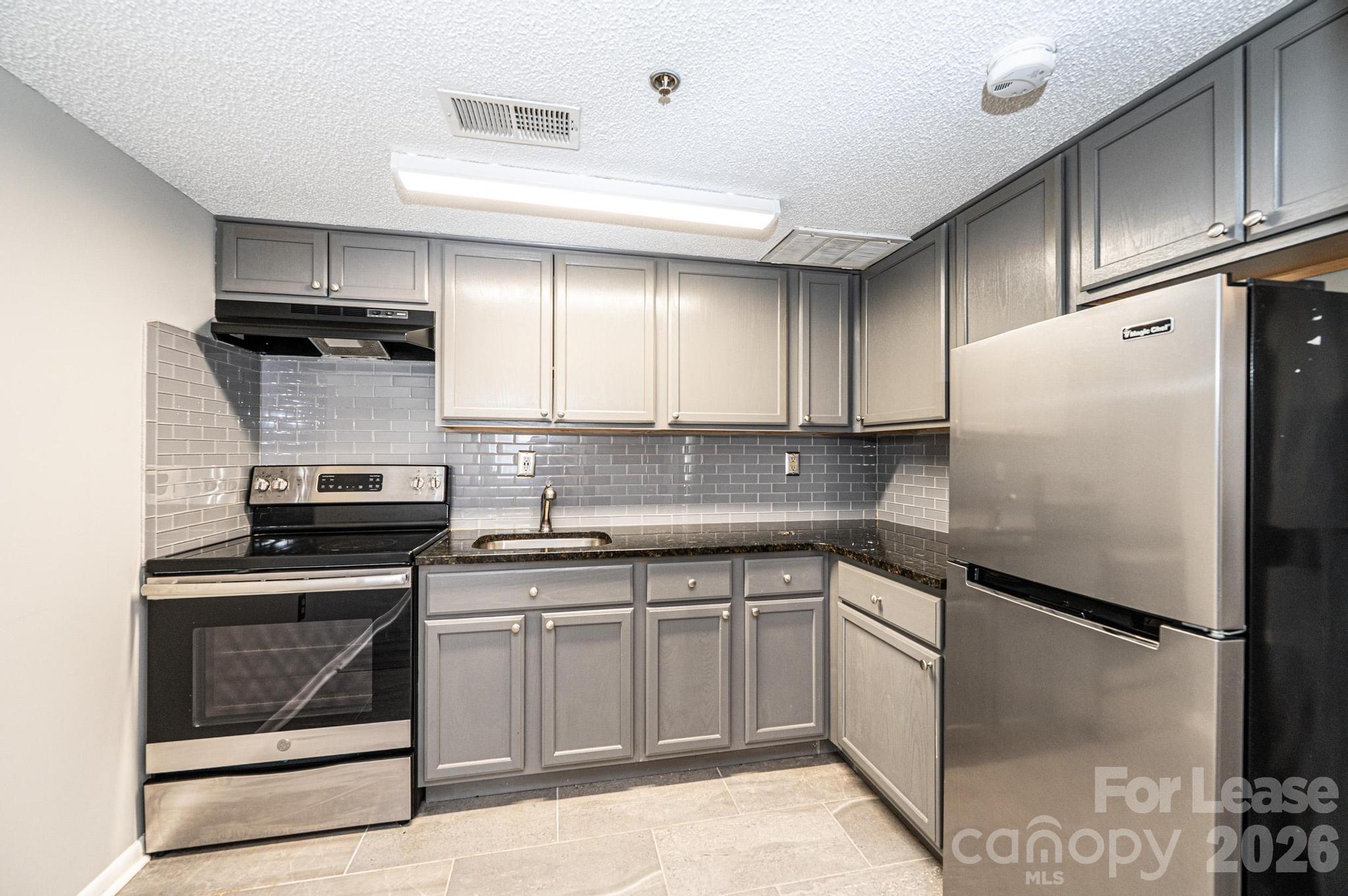 426 2nd Avenue Property Photo 20