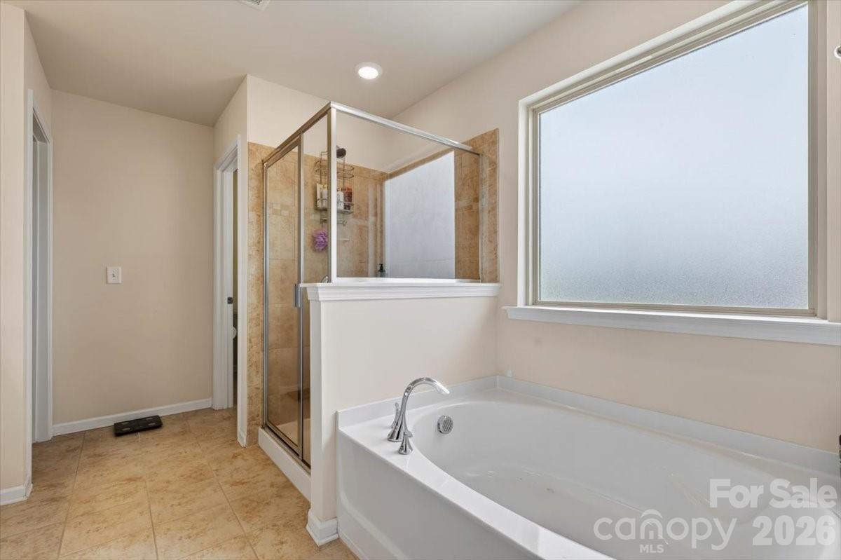 1052 Delridge Street 985 Property Photo 22