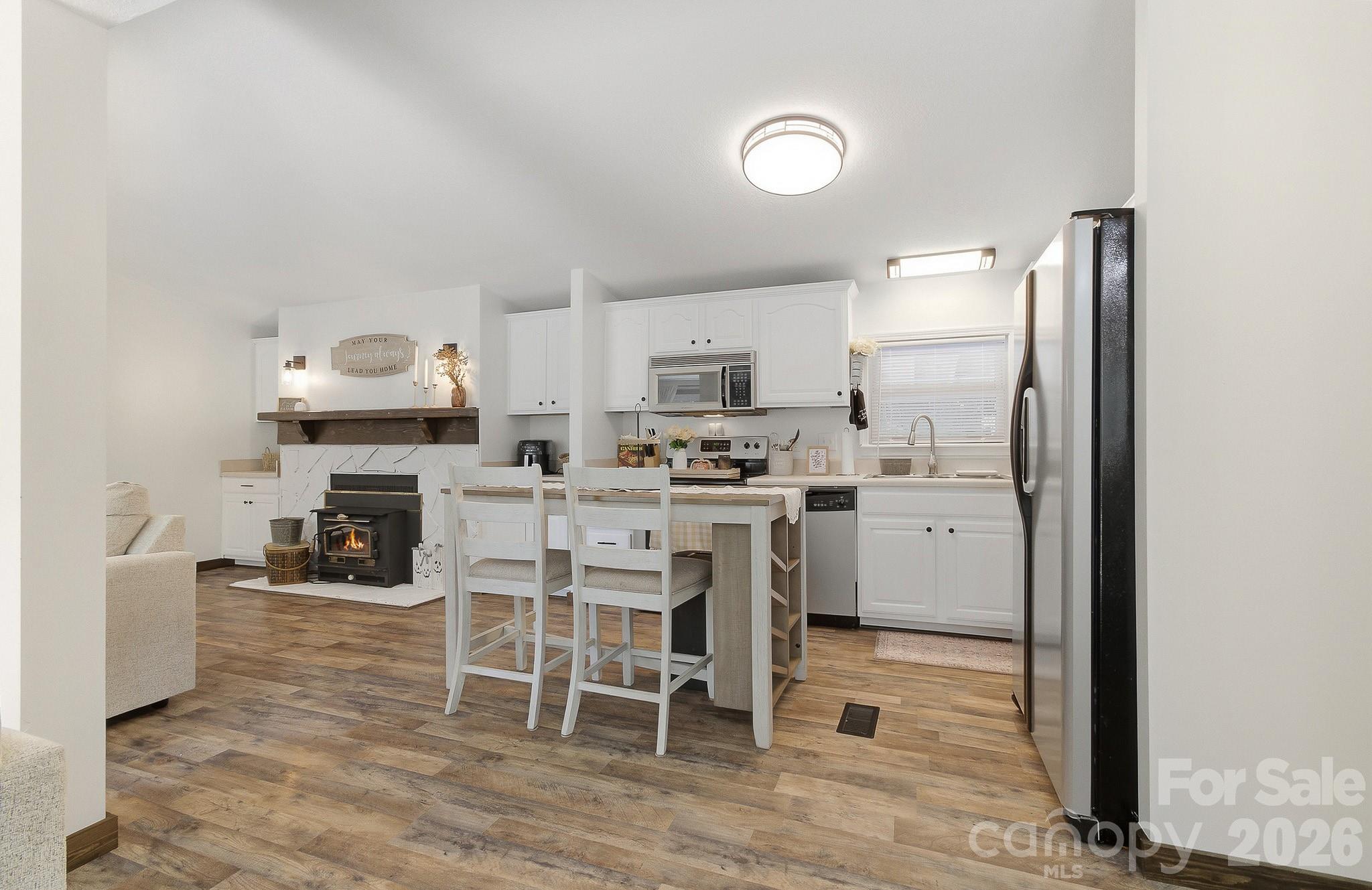 520 Maranatha Way Property Photo 8
