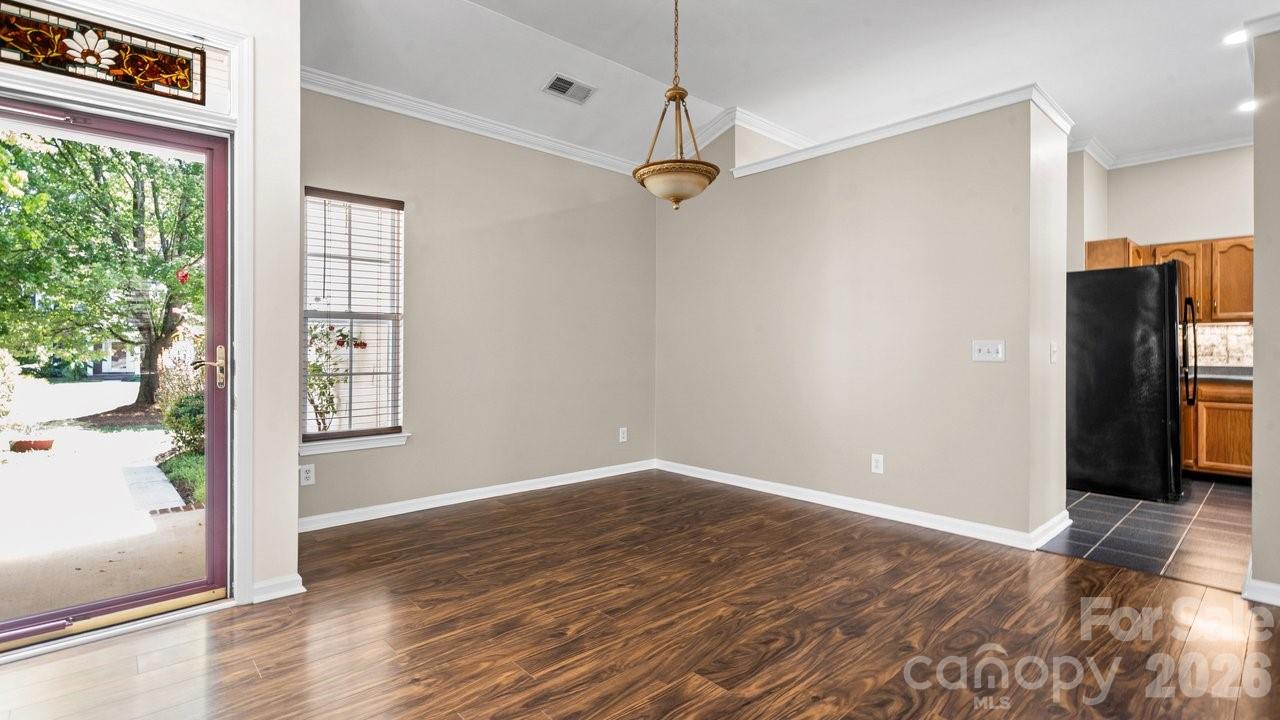 11320 Hunters Landing Drive Property Photo 7
