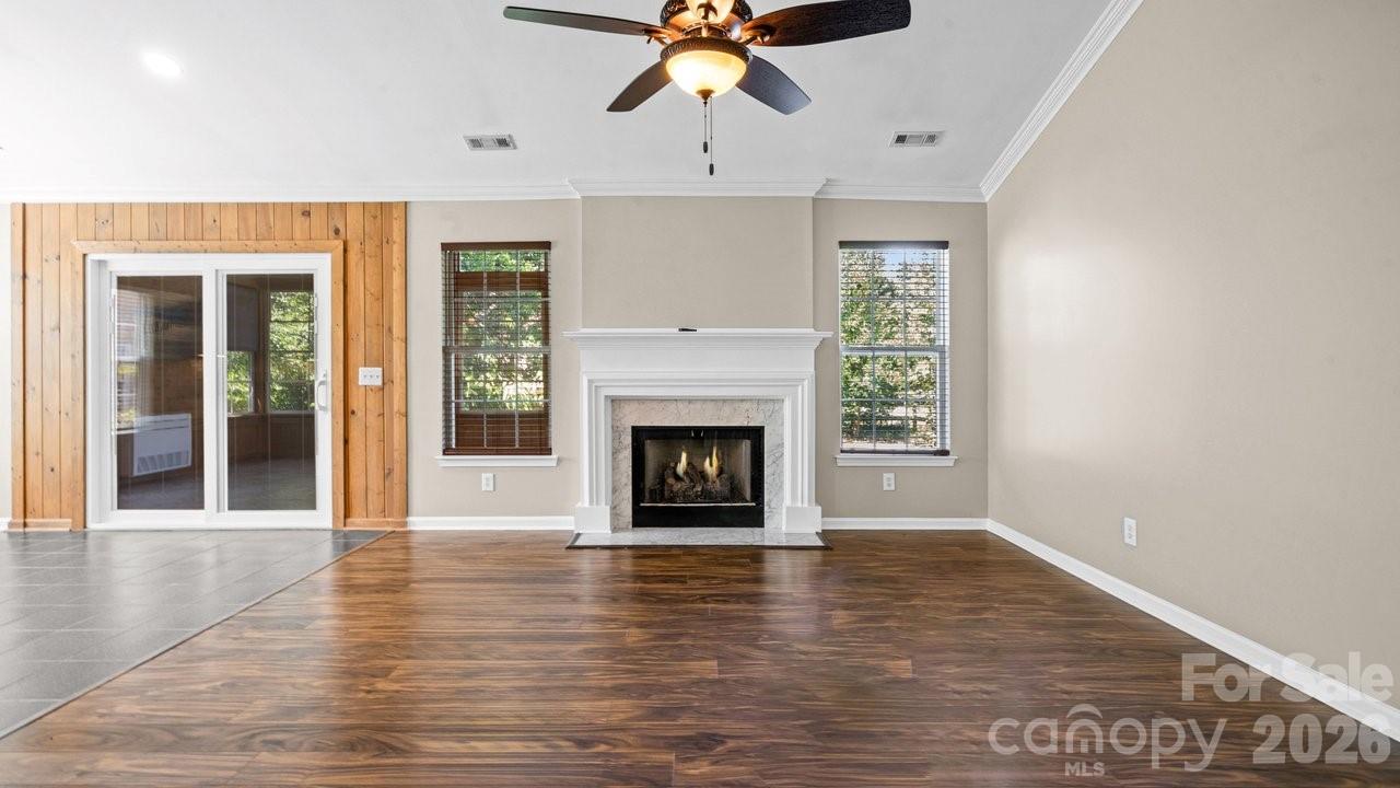 11320 Hunters Landing Drive Property Photo 12